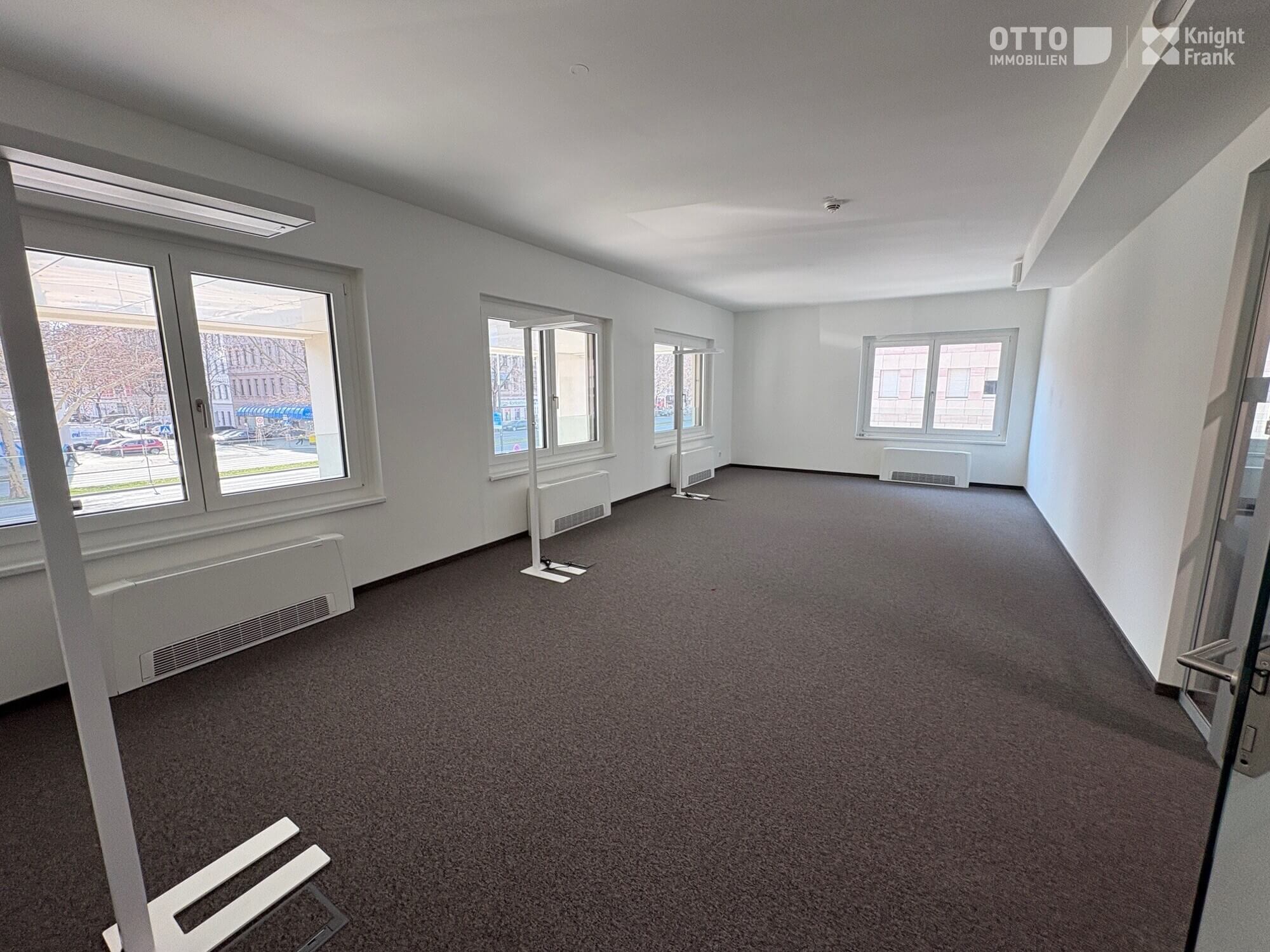 Moderne Büros an der Lassallestraße