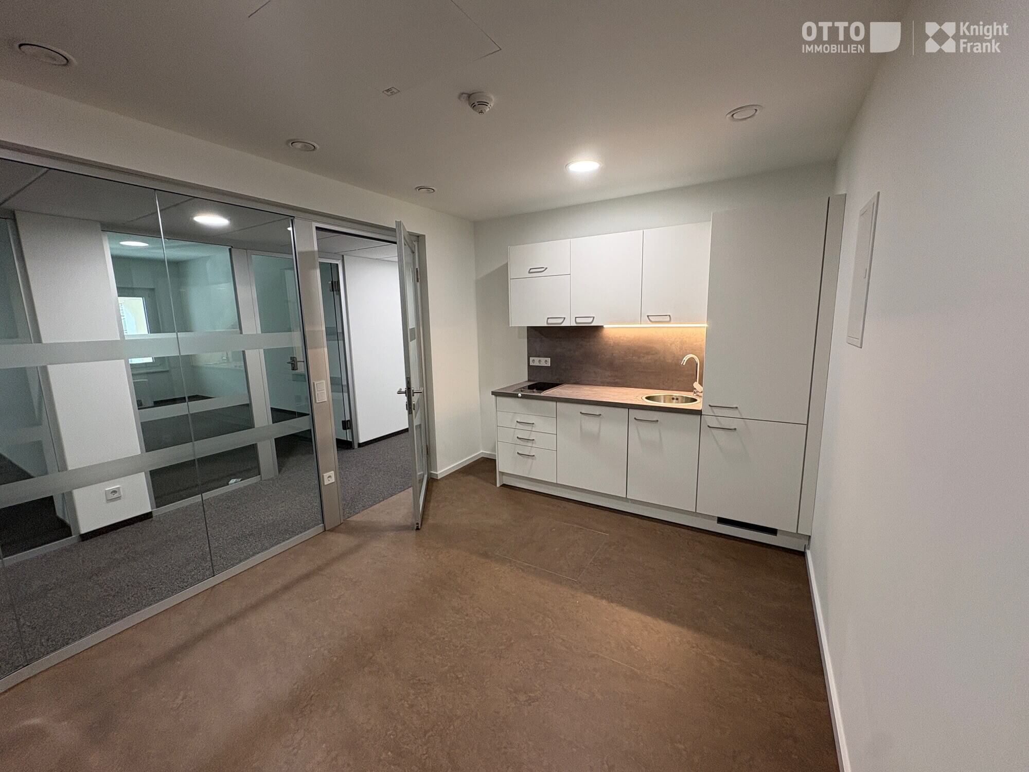 Moderne Büros an der Lassallestraße