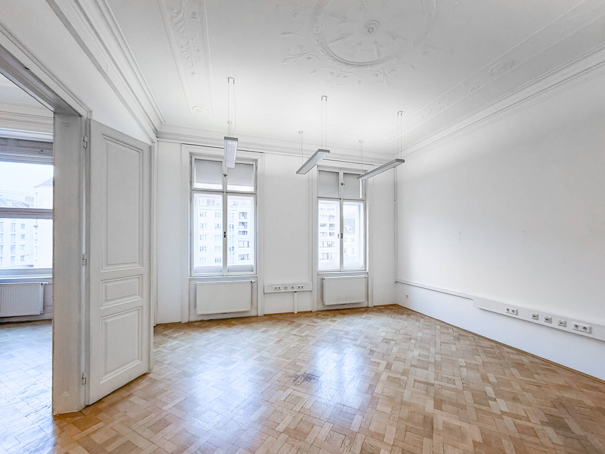 Altbaubüro direkt am Naschmarkt