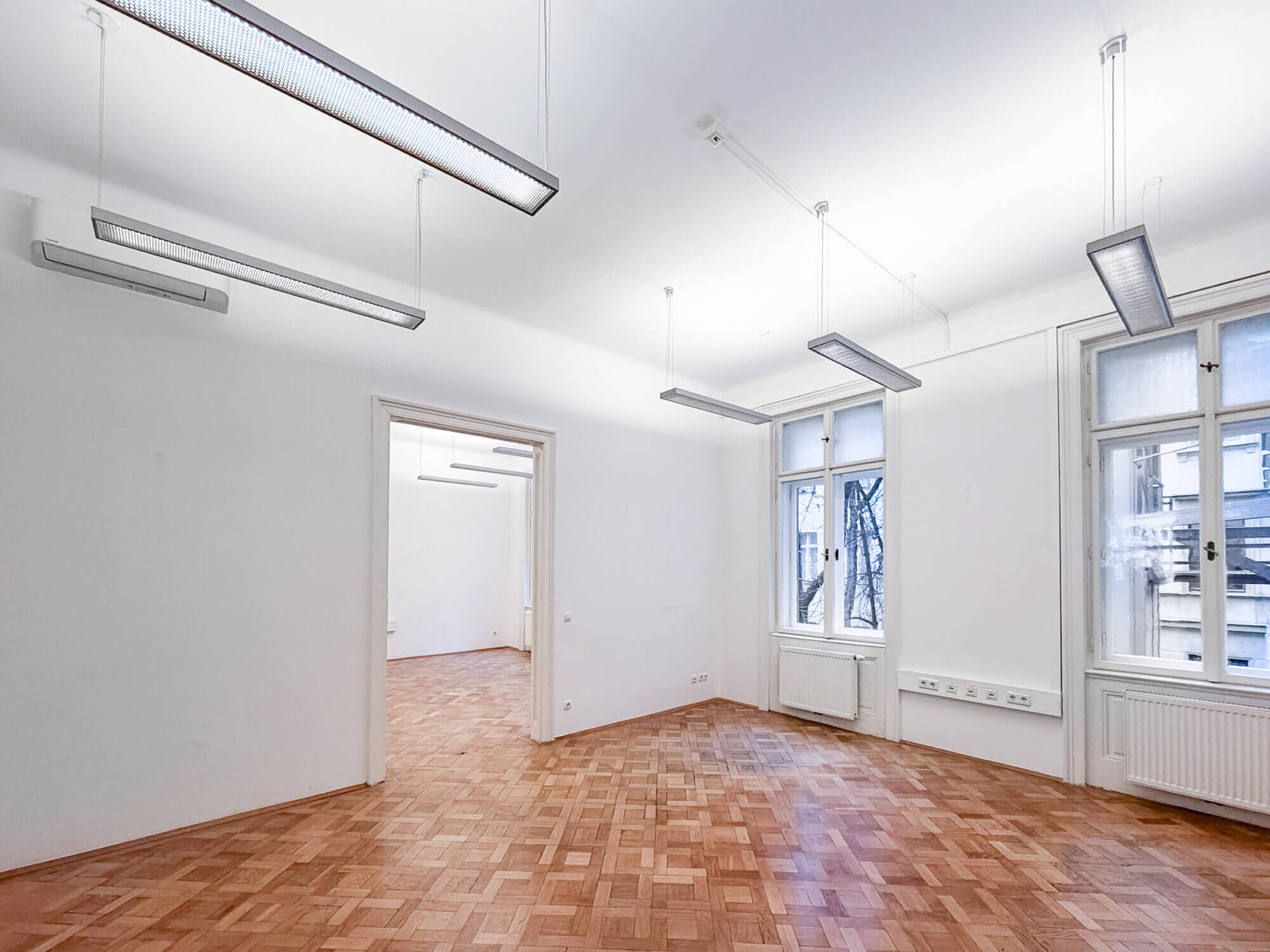 Altbaubüro direkt am Naschmarkt