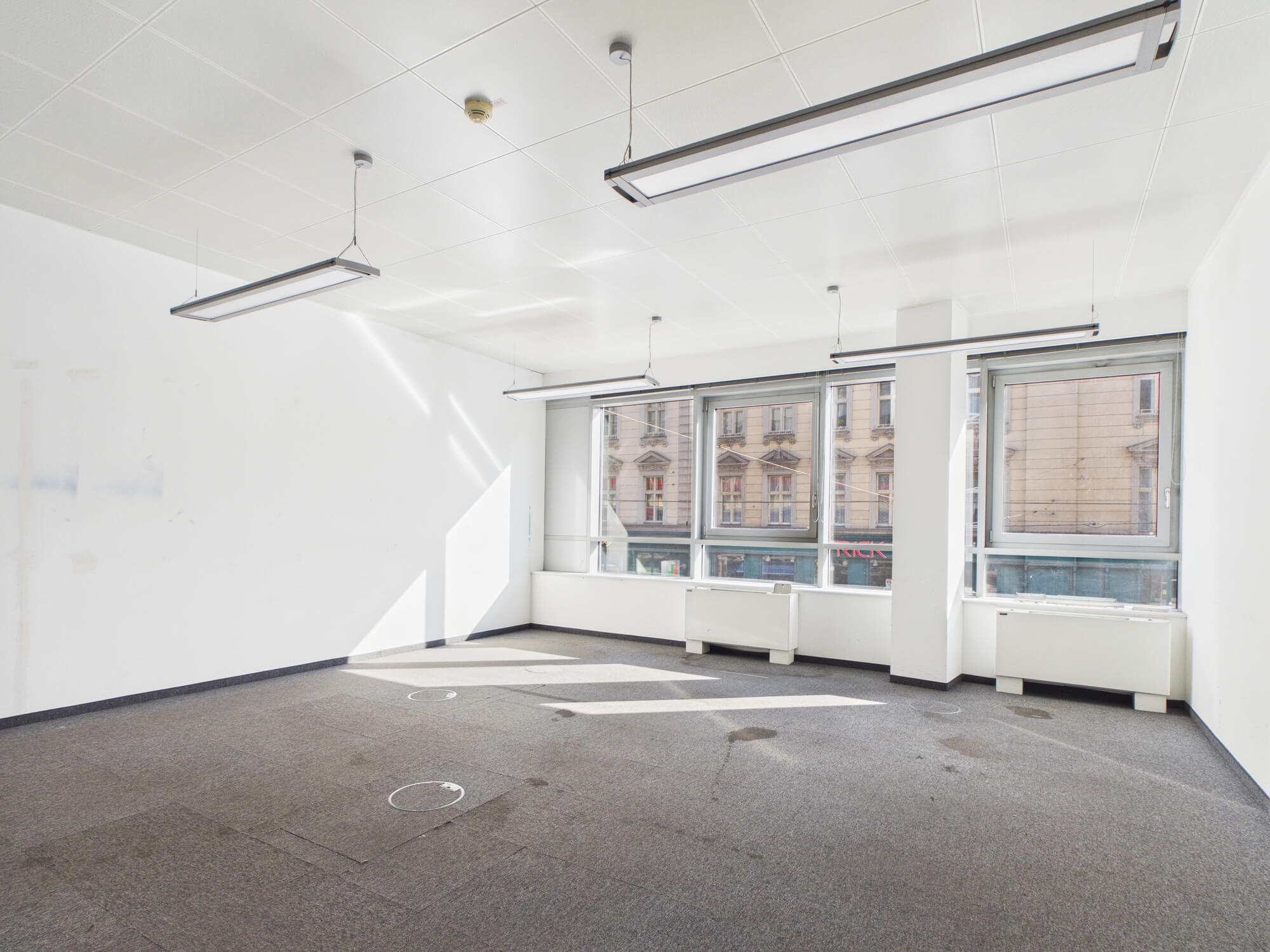 U4-Center | Sofort beziehbar mit perfekter U-Bahnanbindung | Büro in 1120 Wien