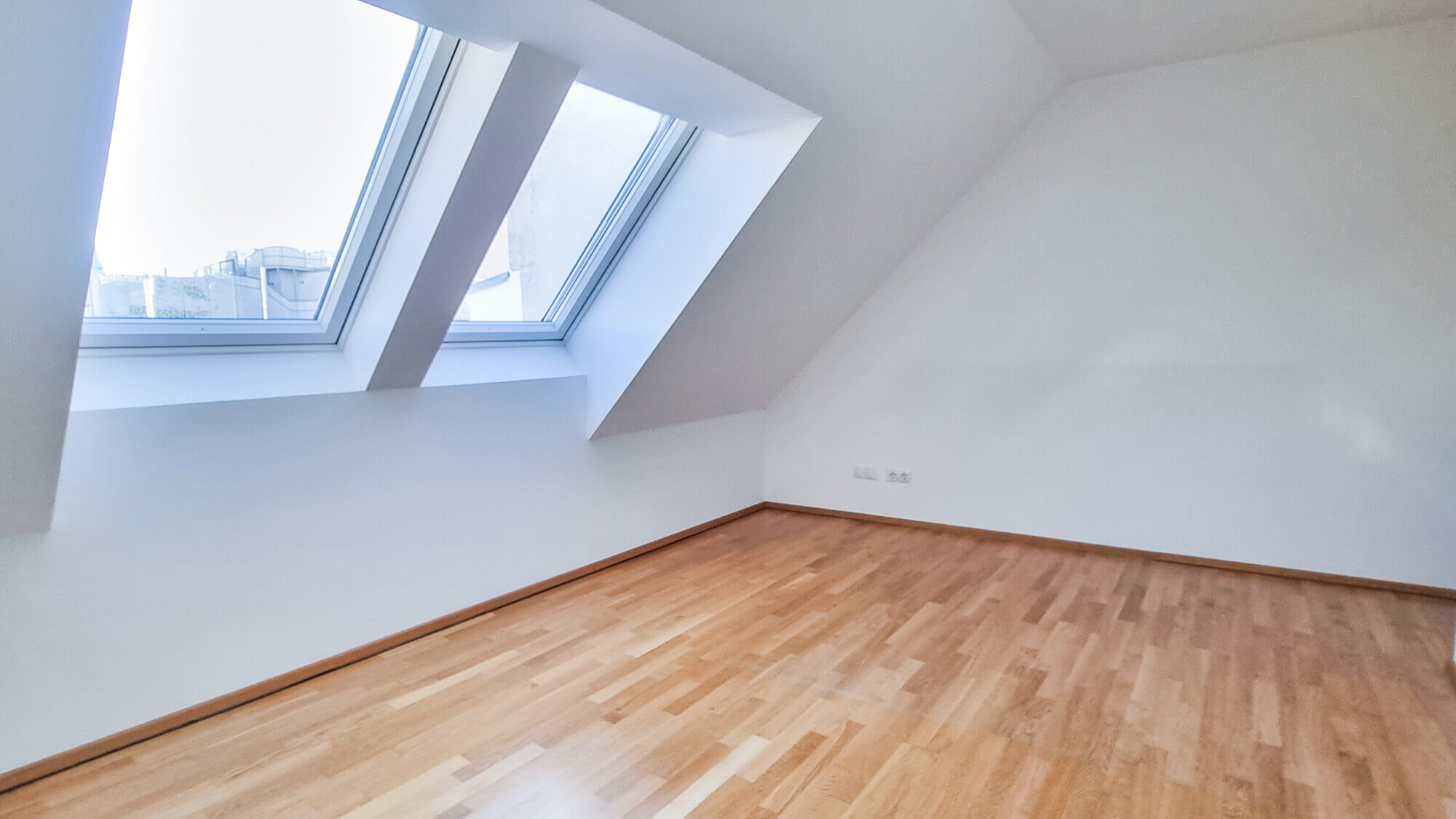 Top-floor apartment, first occupancy, 3 rooms with balcony