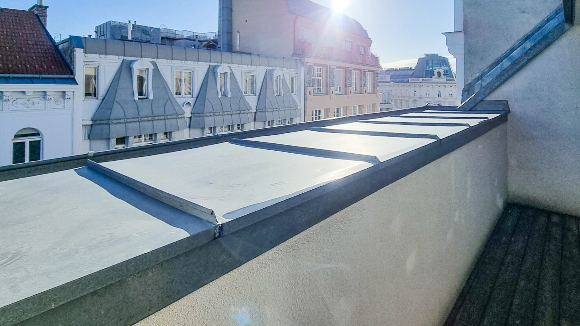 Top-floor apartment, first occupancy, 3 rooms with balcony