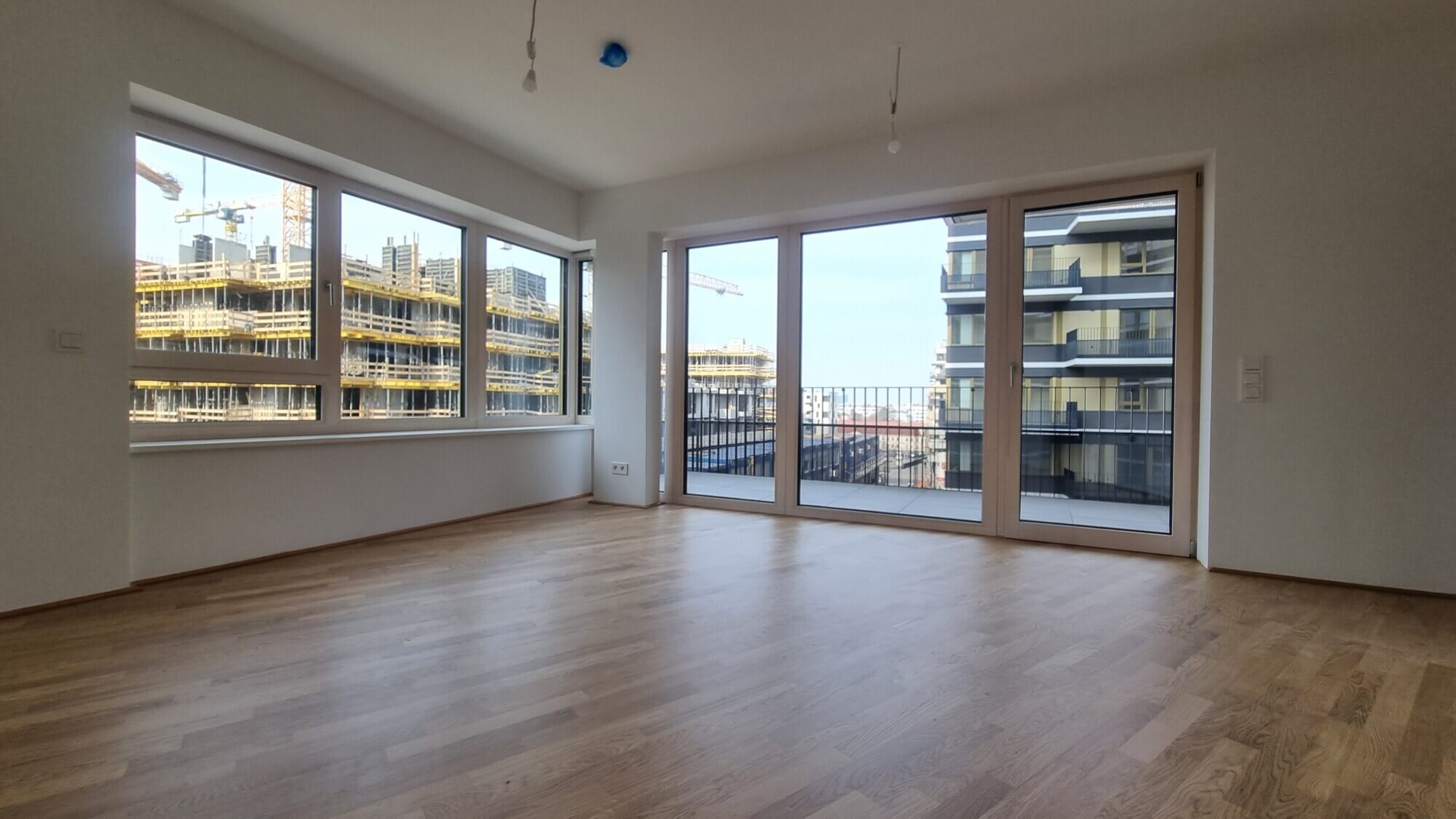 Erstbezug im Village, 2 Zimmer mit Balkon zur Miete