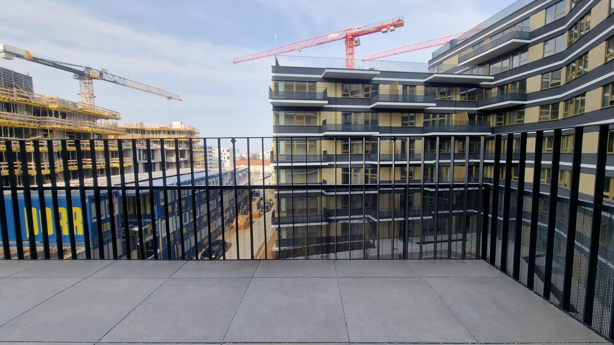 Erstbezug im Village, 2 Zimmer mit Balkon zur Miete