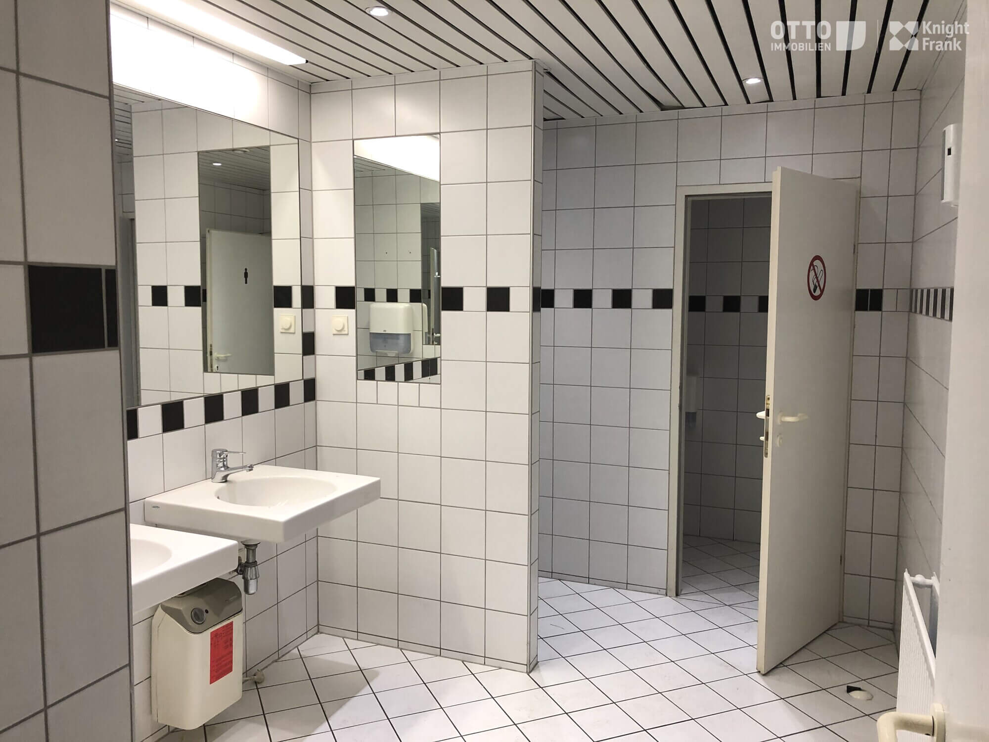 Modern offices and warehouse areas close to VIENNA Int. Airport & S1+A4 Motorways