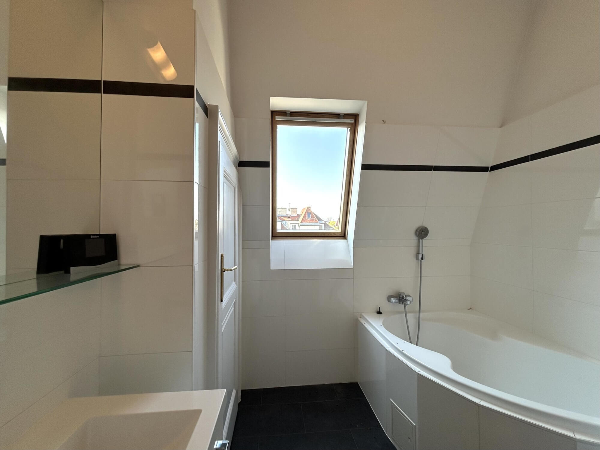 4-room period apartment in an Art Nouveau villa