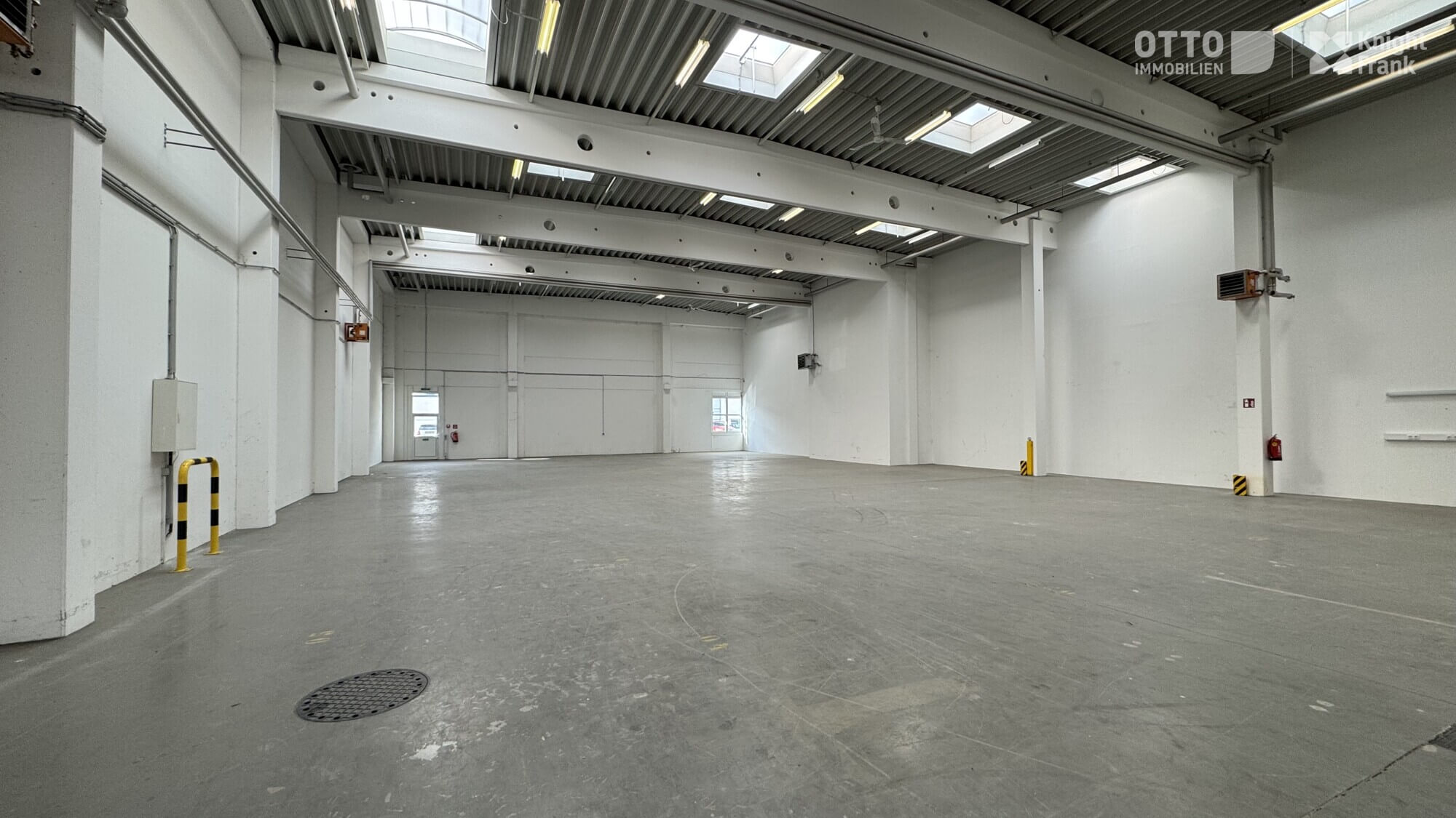 Moderne Lagerflächen an der S1