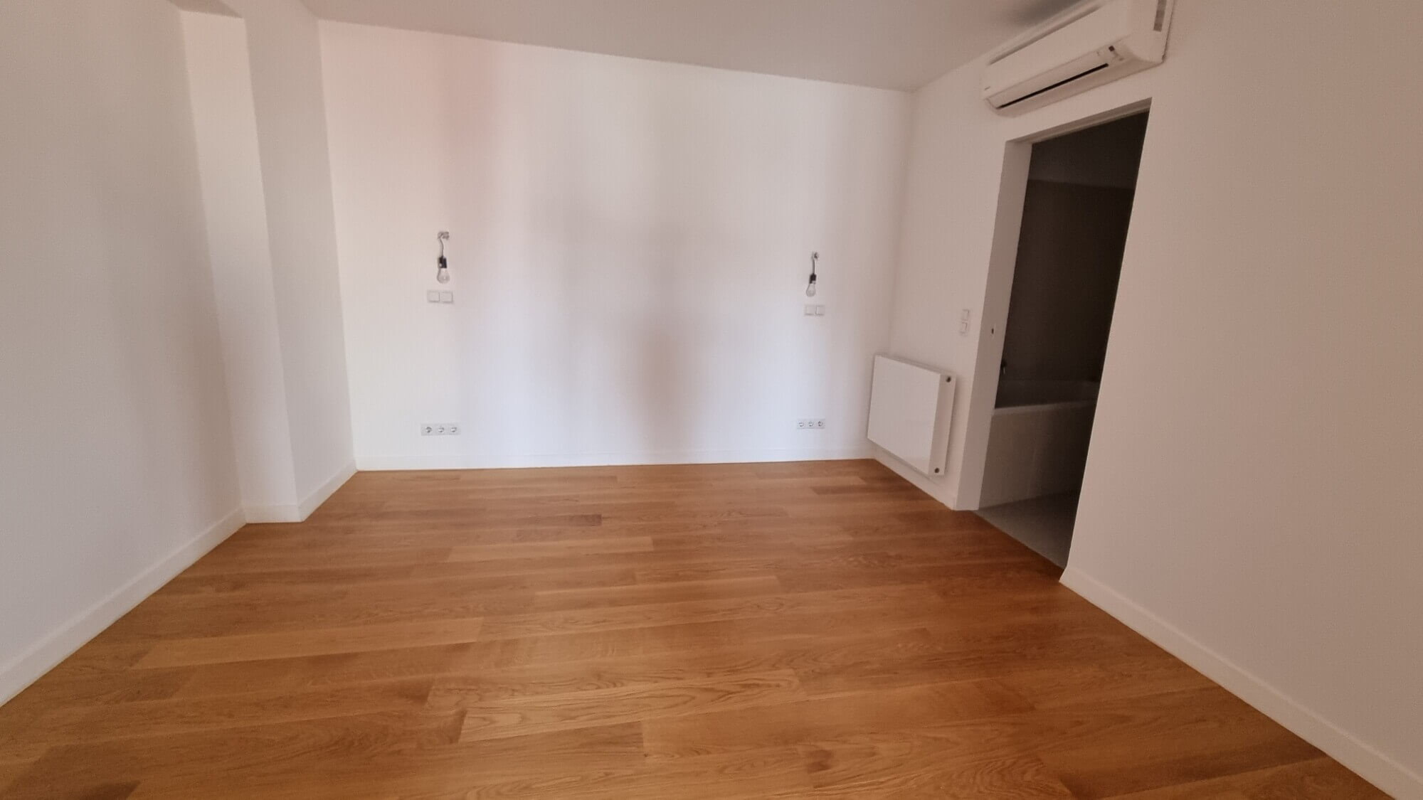 3-room apartment in a city-center palace