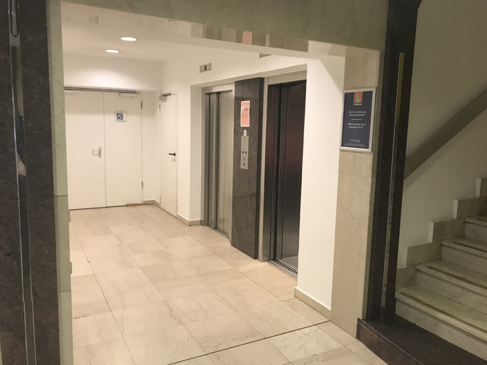 Moderne Bürofläche in der Nähe des Schwarzenbergplatzes