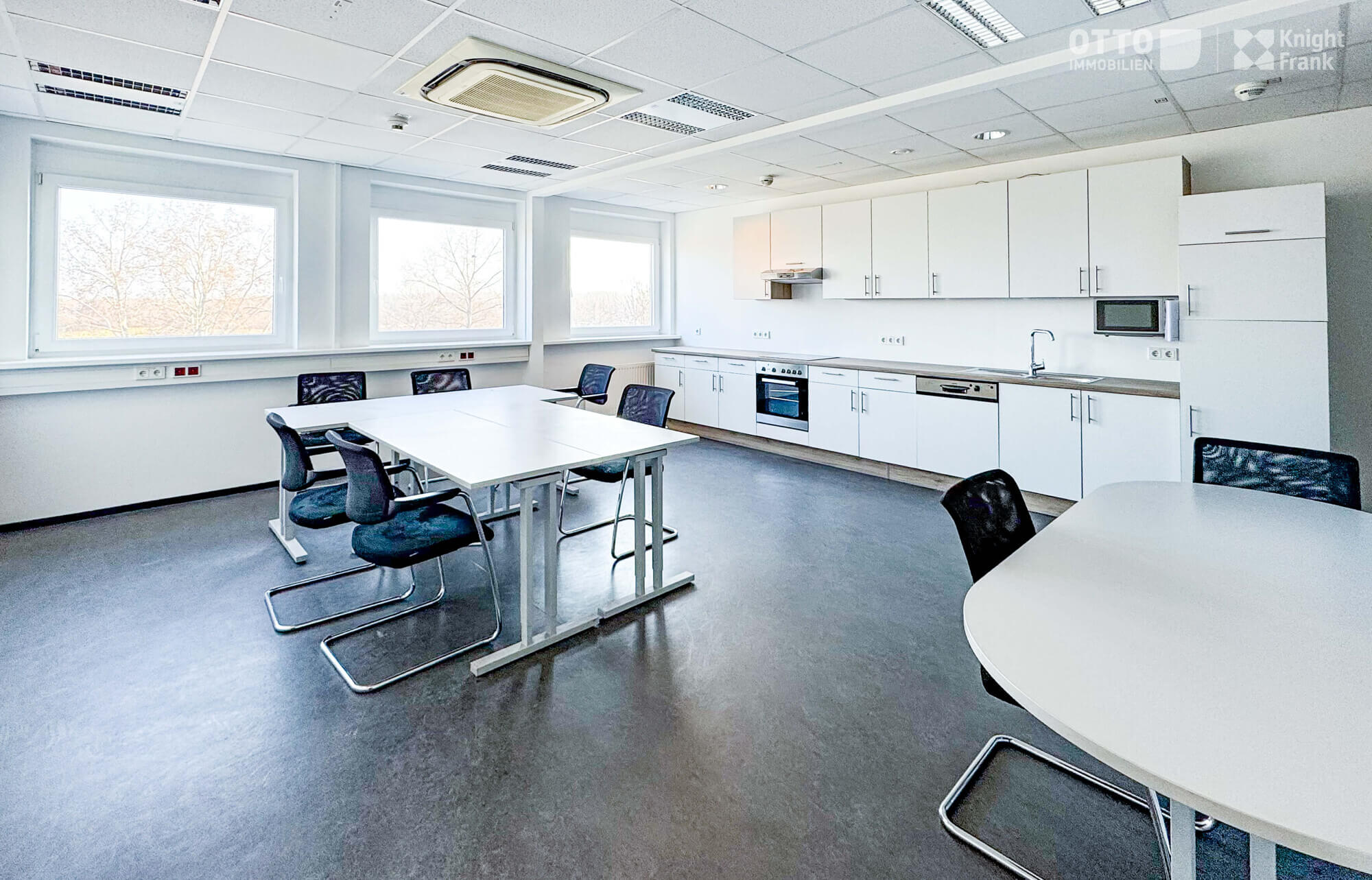 Lager- und Büroflächen direkt am Flughafen Wien