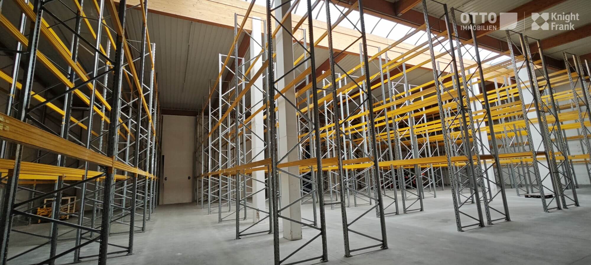 Lagerhalle und kleines Büro in zentrale Lage