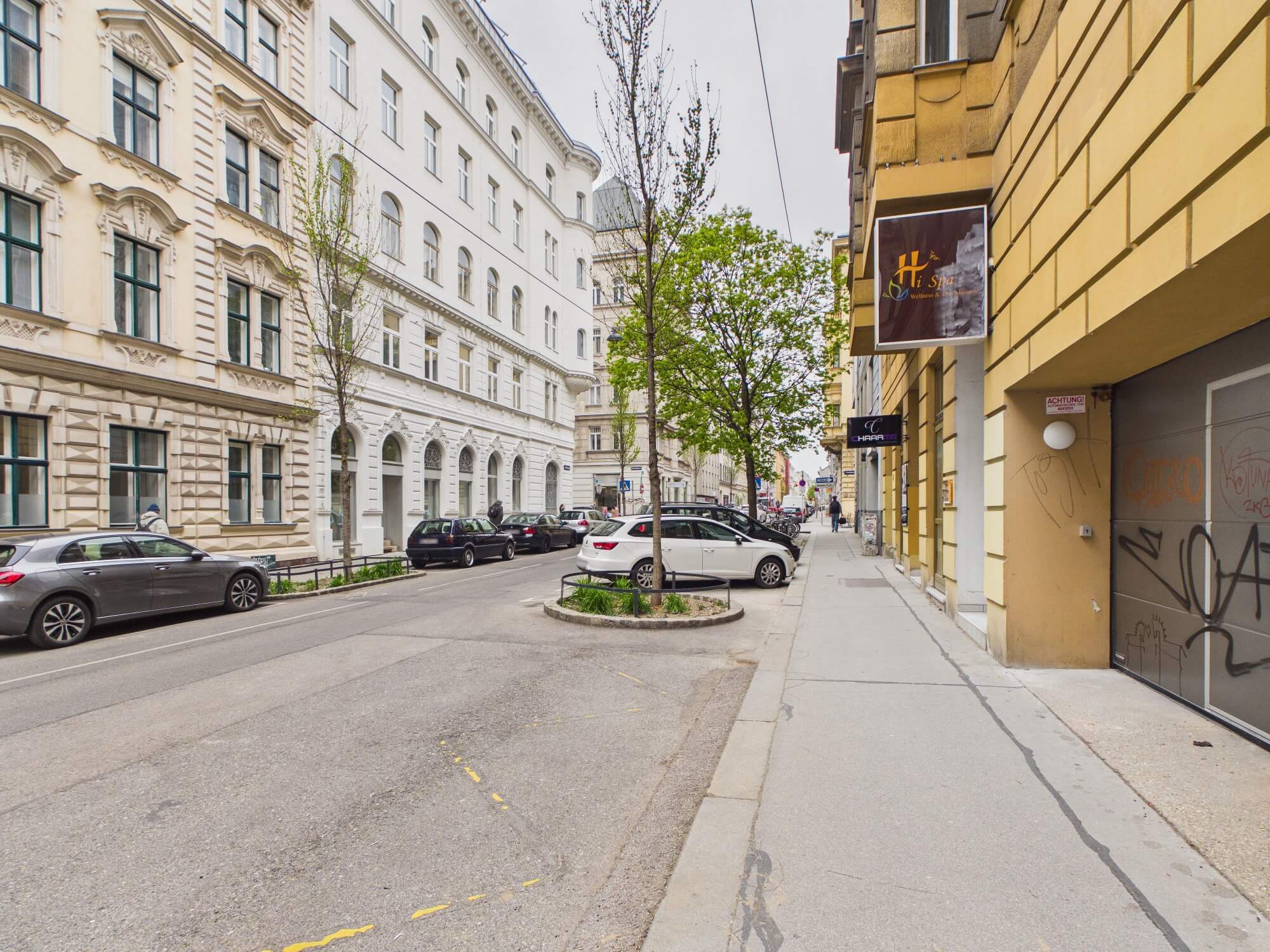 Großzügiges Geschäftslokal in zentraler Lage