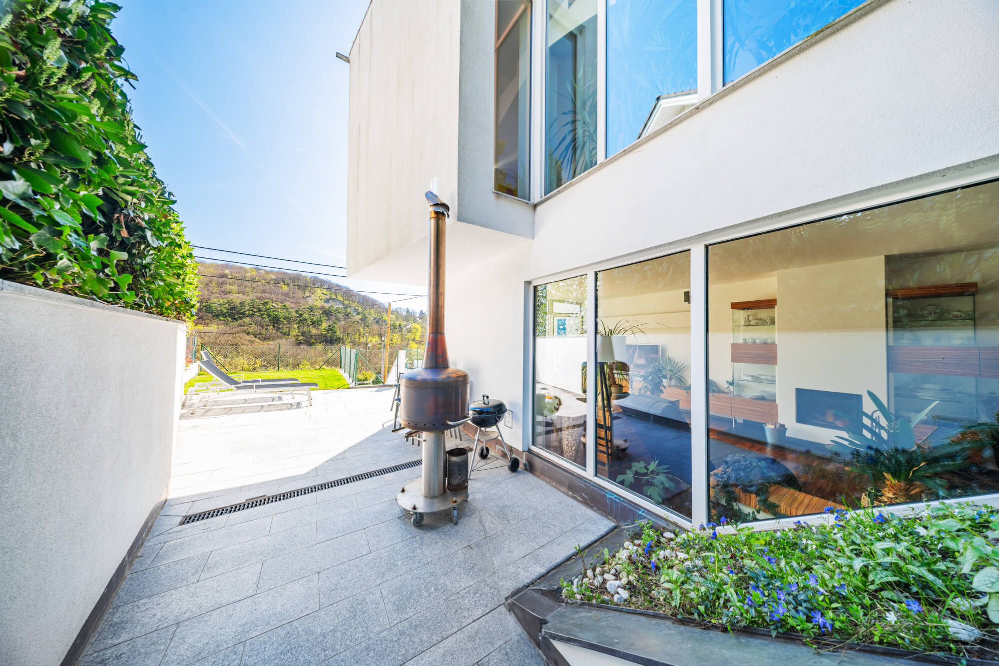 Doppelhaus mit Terrasse und Garten