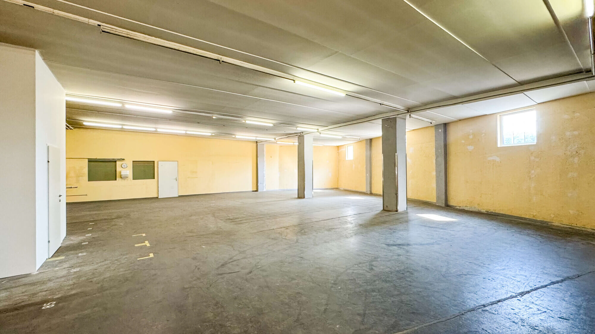 Gewerbeeinheit mit Lager