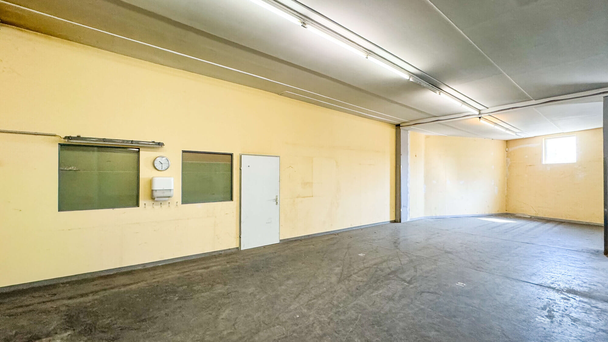 Gewerbeeinheit mit Lager