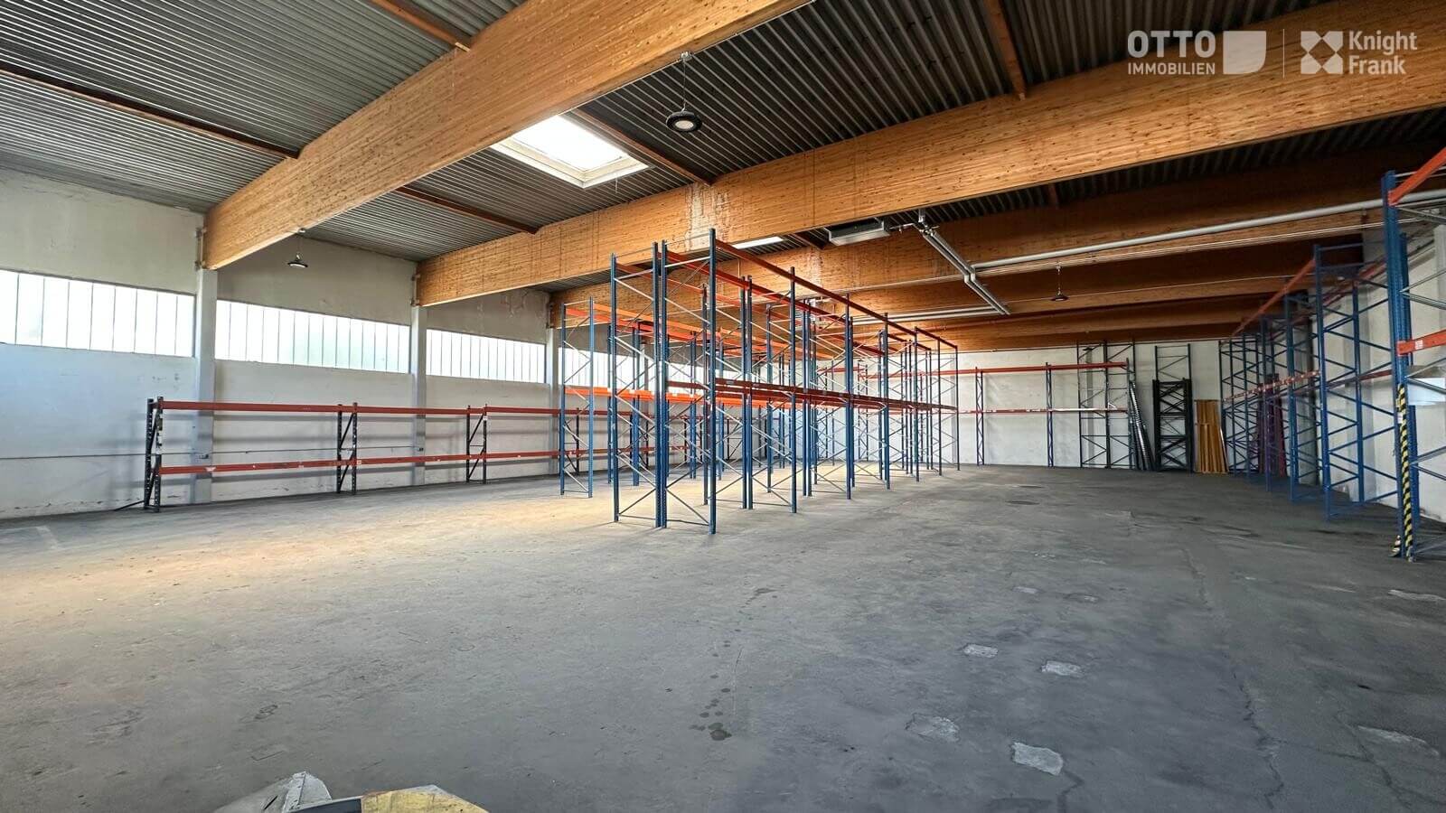 Warehouse in the 21st district / Strebersdorf