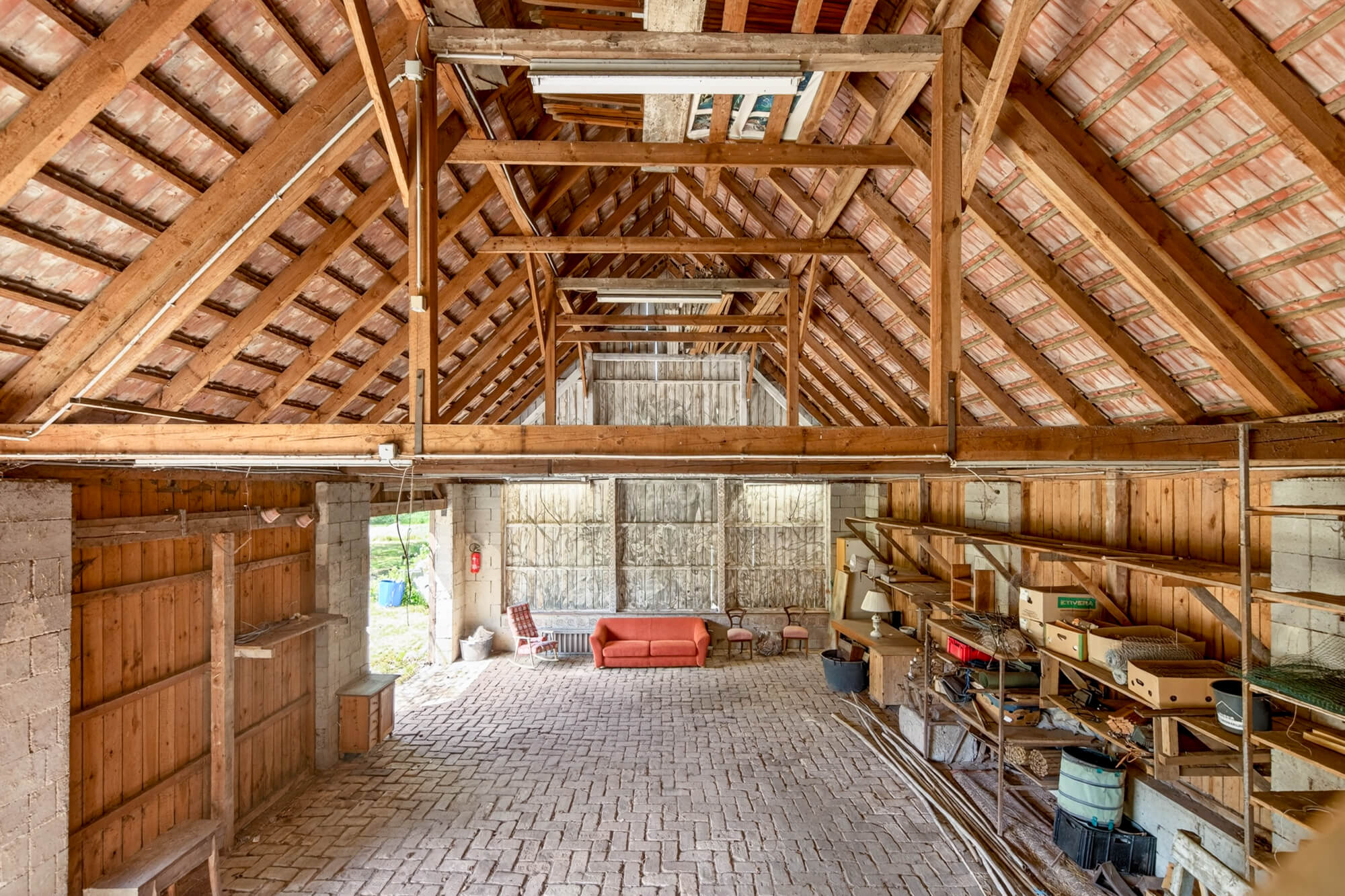 Bungalow & Stadl auf 5.600 m² Grund - Erweiterungspotenzial bis ca. 300 m² Wohnfläche