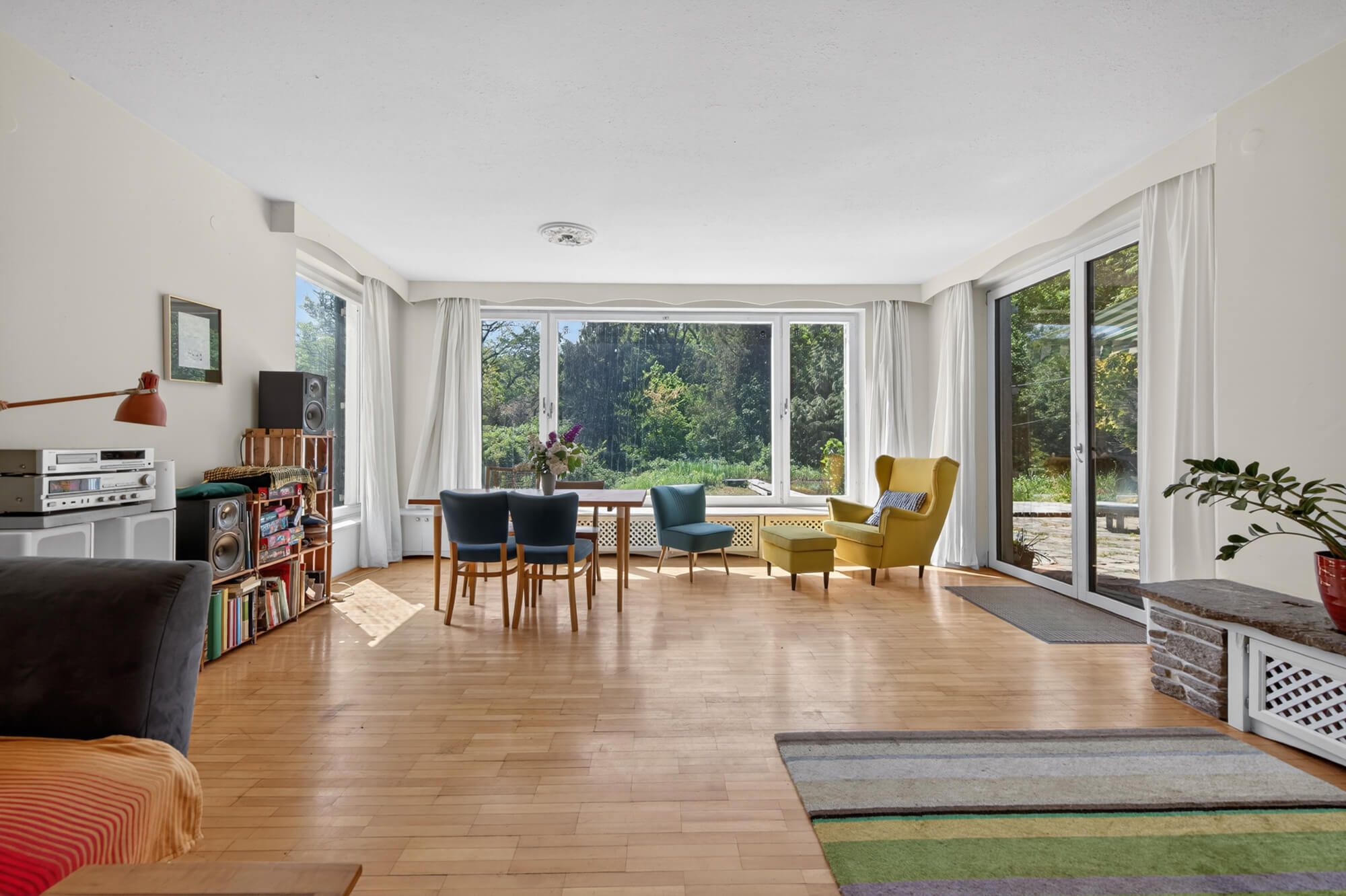 Bungalow & Stadl auf 5.600 m² Grund - Erweiterungspotenzial bis ca. 300 m² Wohnfläche