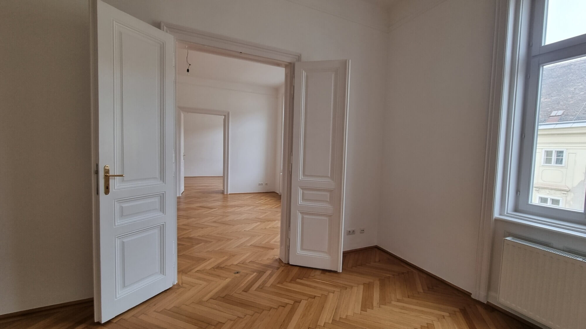 Klassischer Altbau 4 Zimmer beim Theresianum