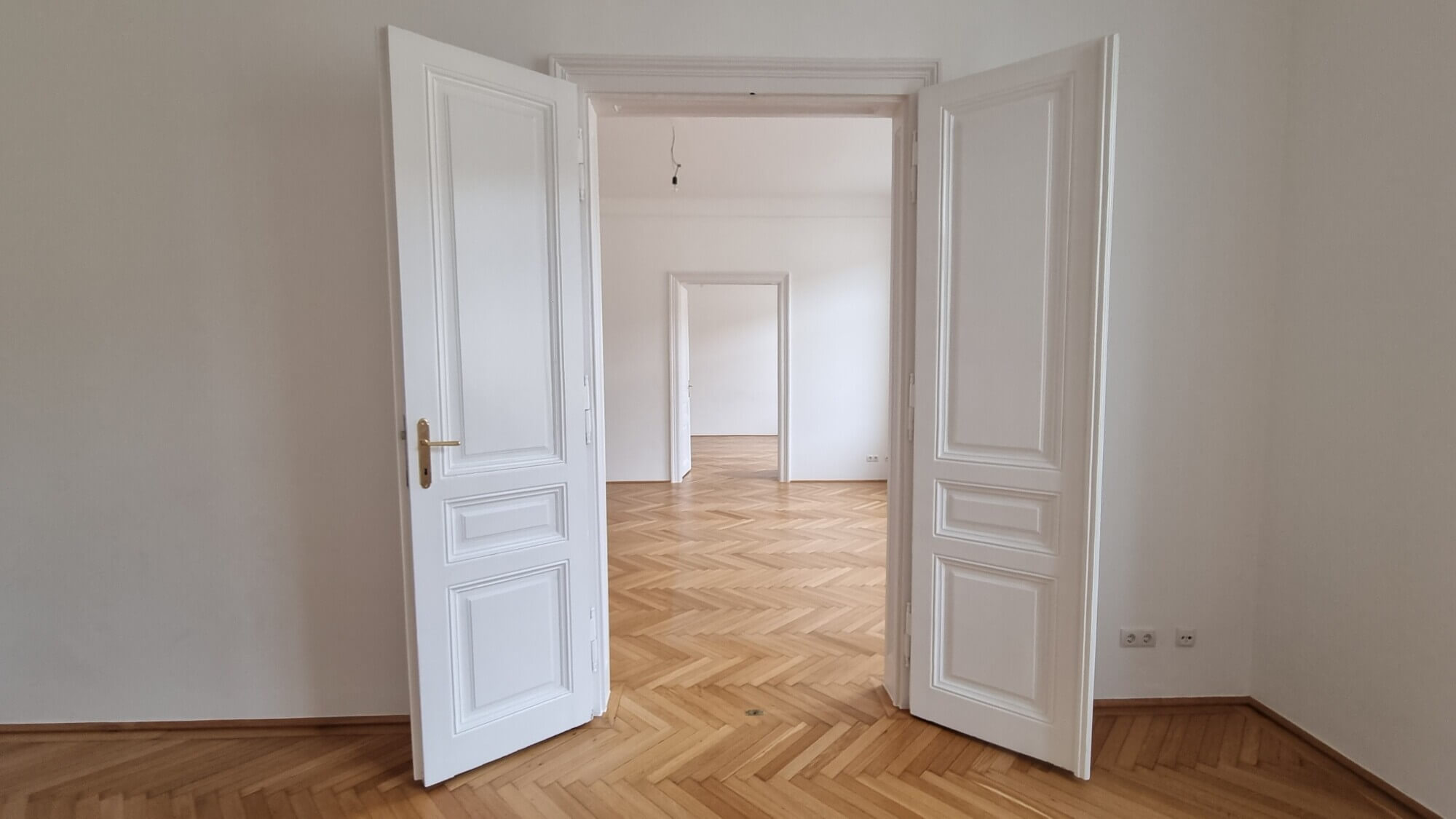 Klassischer Altbau 4 Zimmer beim Theresianum