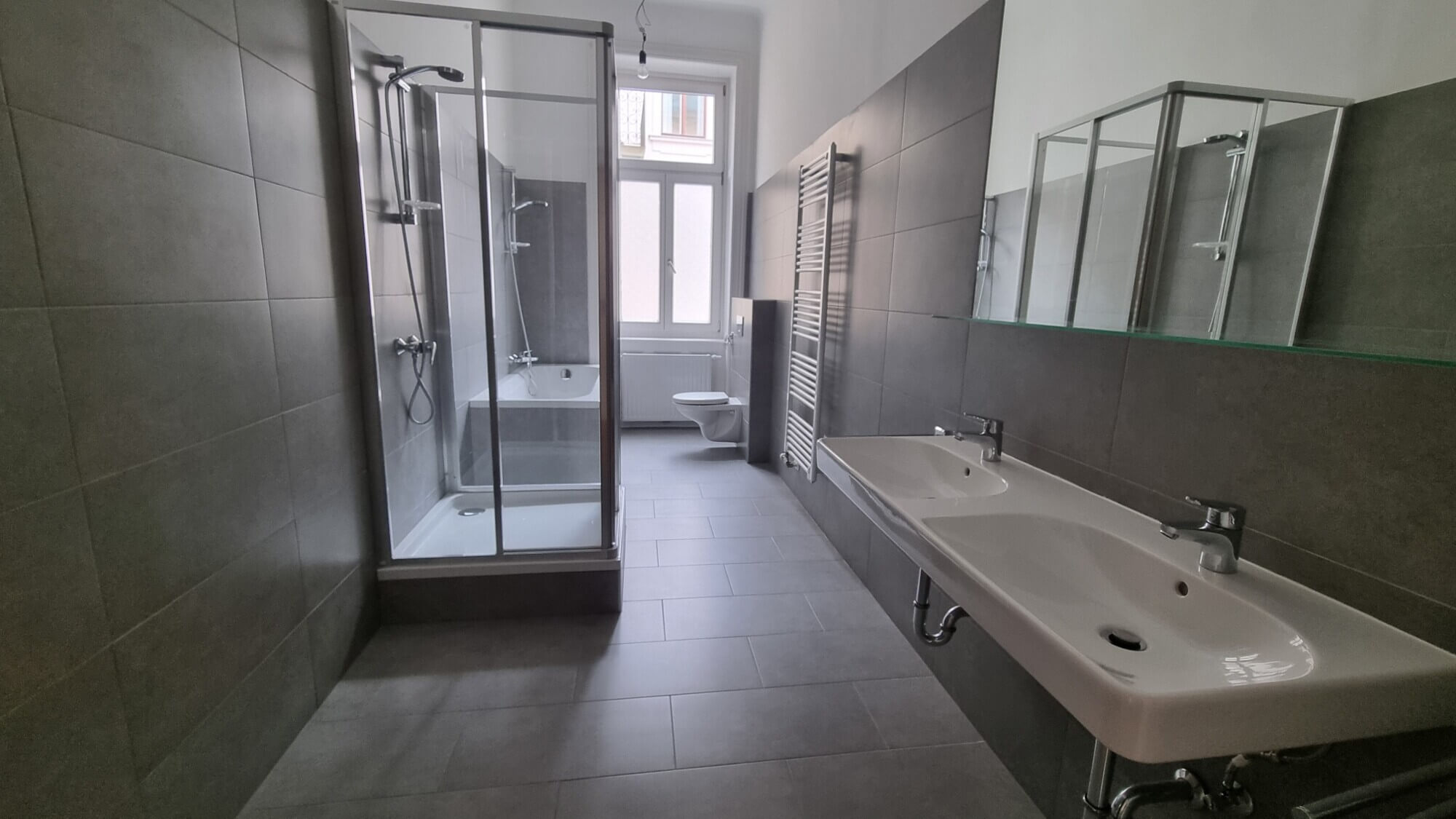 Klassischer Altbau 4 Zimmer beim Theresianum