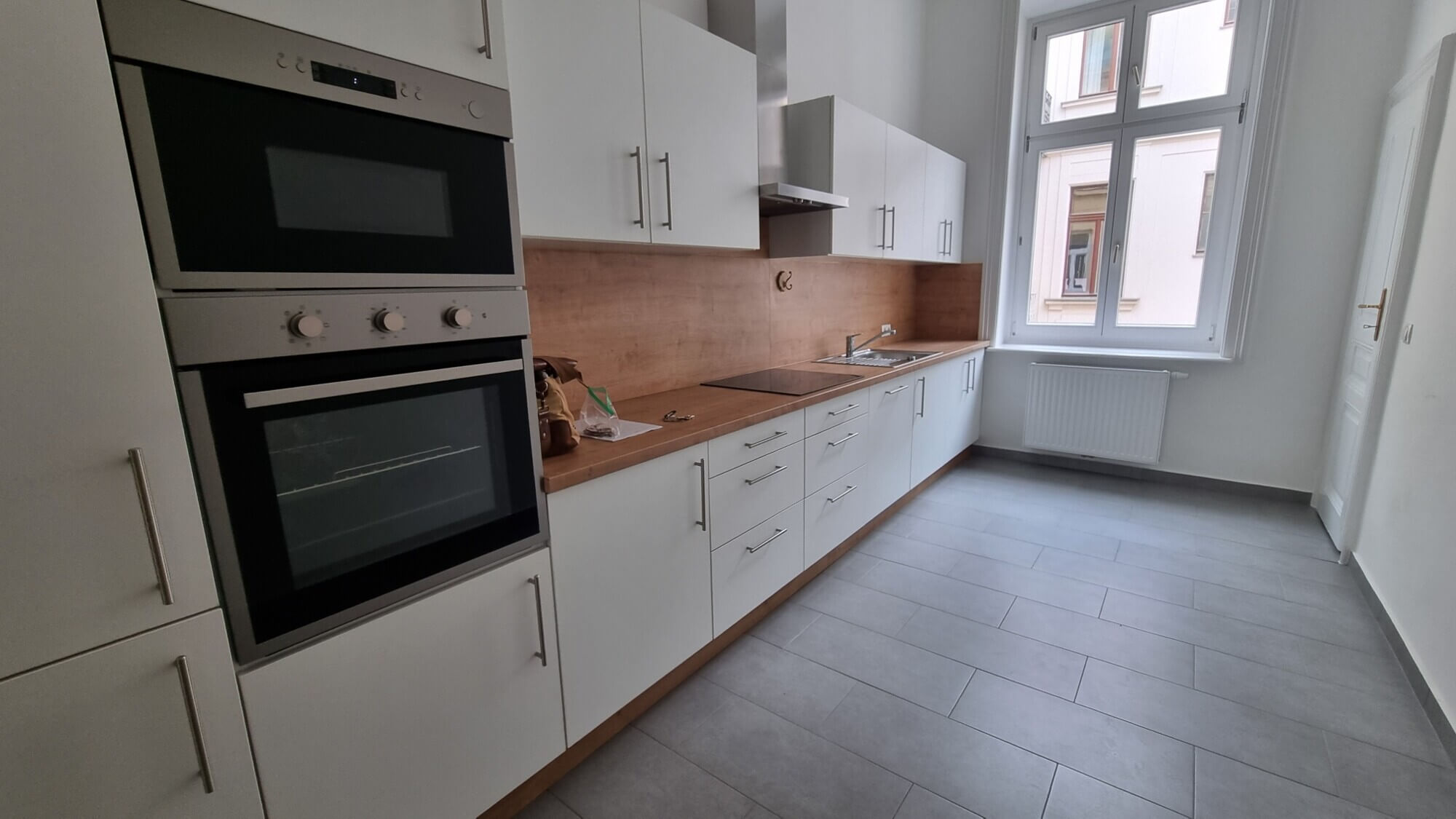 Klassischer Altbau 4 Zimmer beim Theresianum