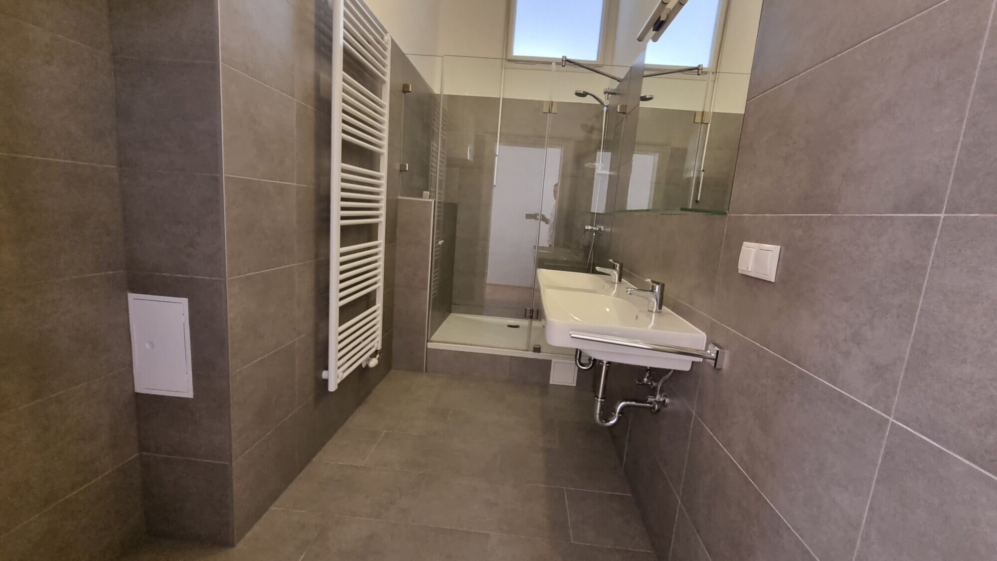 topsanierter klassischer Altbau 4 Zimmer beim Theresianum