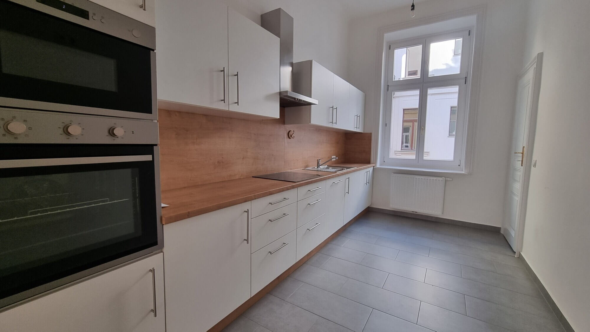 topsanierter klassischer Altbau 4 Zimmer beim Theresianum