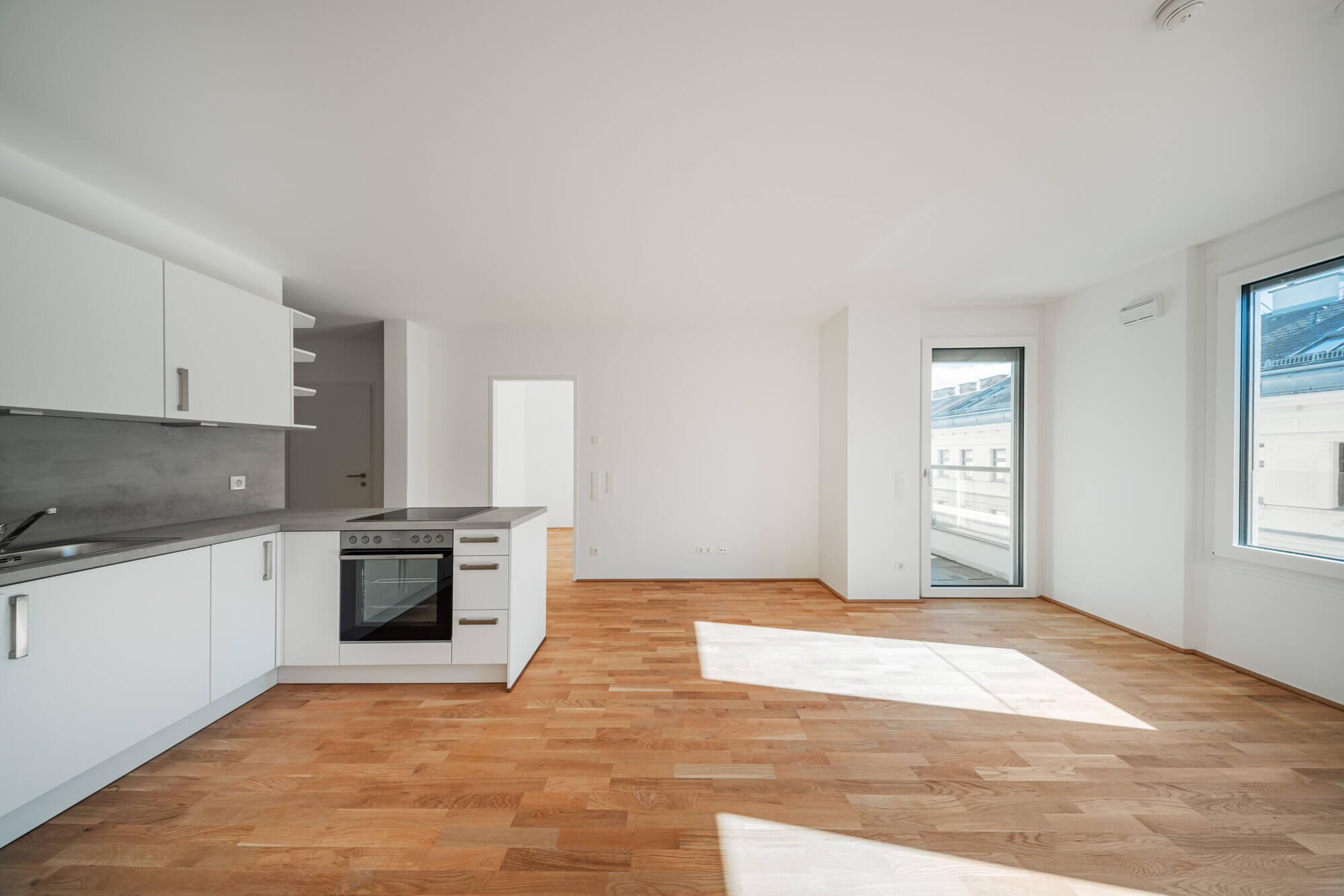Erstbezug, helle 3-Zimmer Wohnung mit zwei Balkonen
