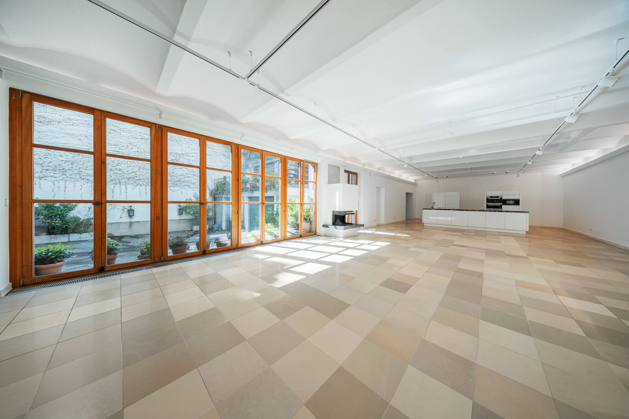 Mitten im Neunten - Loft mit Garten und Terrasse