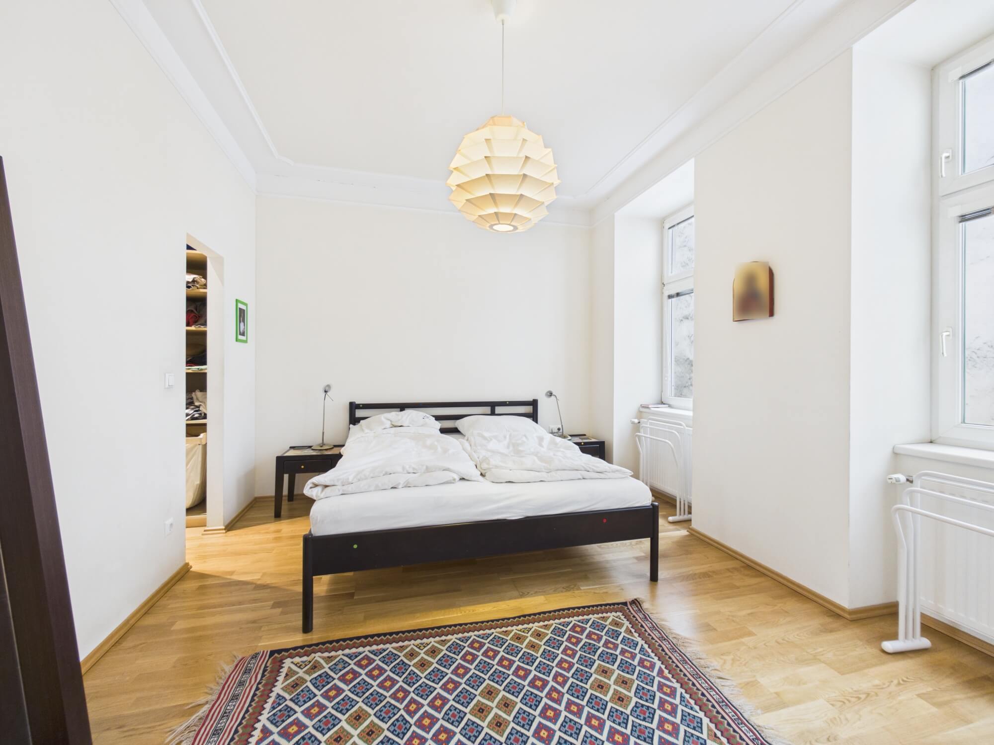 Topsanierte Altbauwohnung in Ruhelage