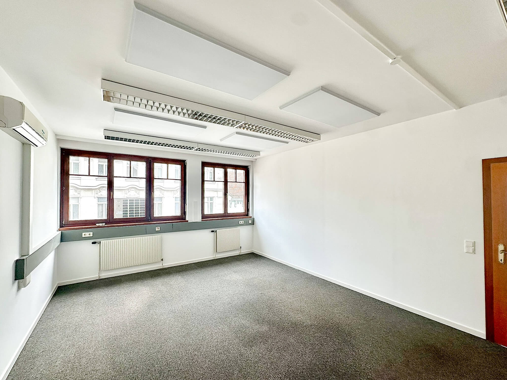 Elegante Bürofläche in Top-Lage mit Terrasse & Blick auf das Palais Liechtenstein
