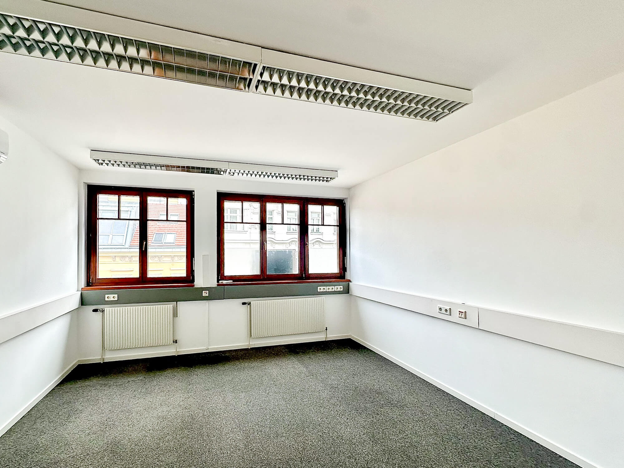 Elegante Bürofläche in Top-Lage mit Terrasse & Blick auf das Palais Liechtenstein