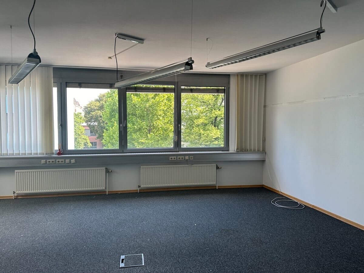 Offices near Rochusmarkt