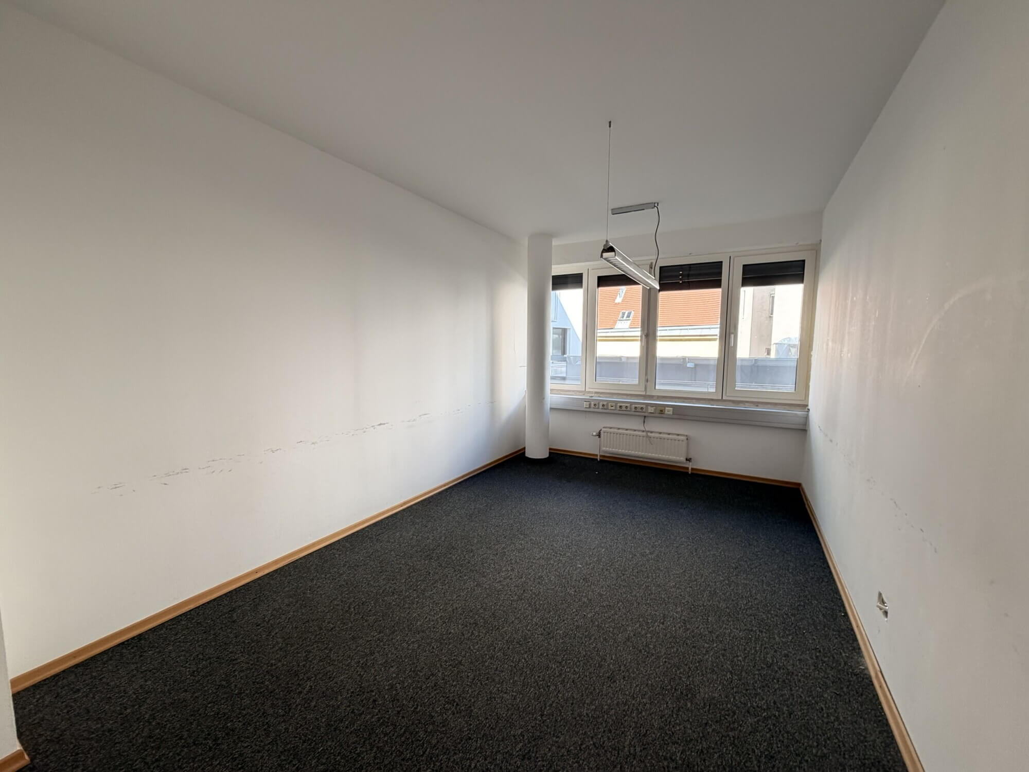 Offices near Rochusmarkt