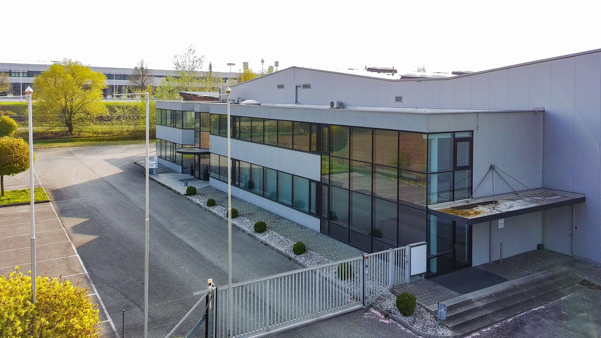 Commercial property for sale in Loosdorf: 4,773 m² of total usable floor space on a 9,580 m² plot