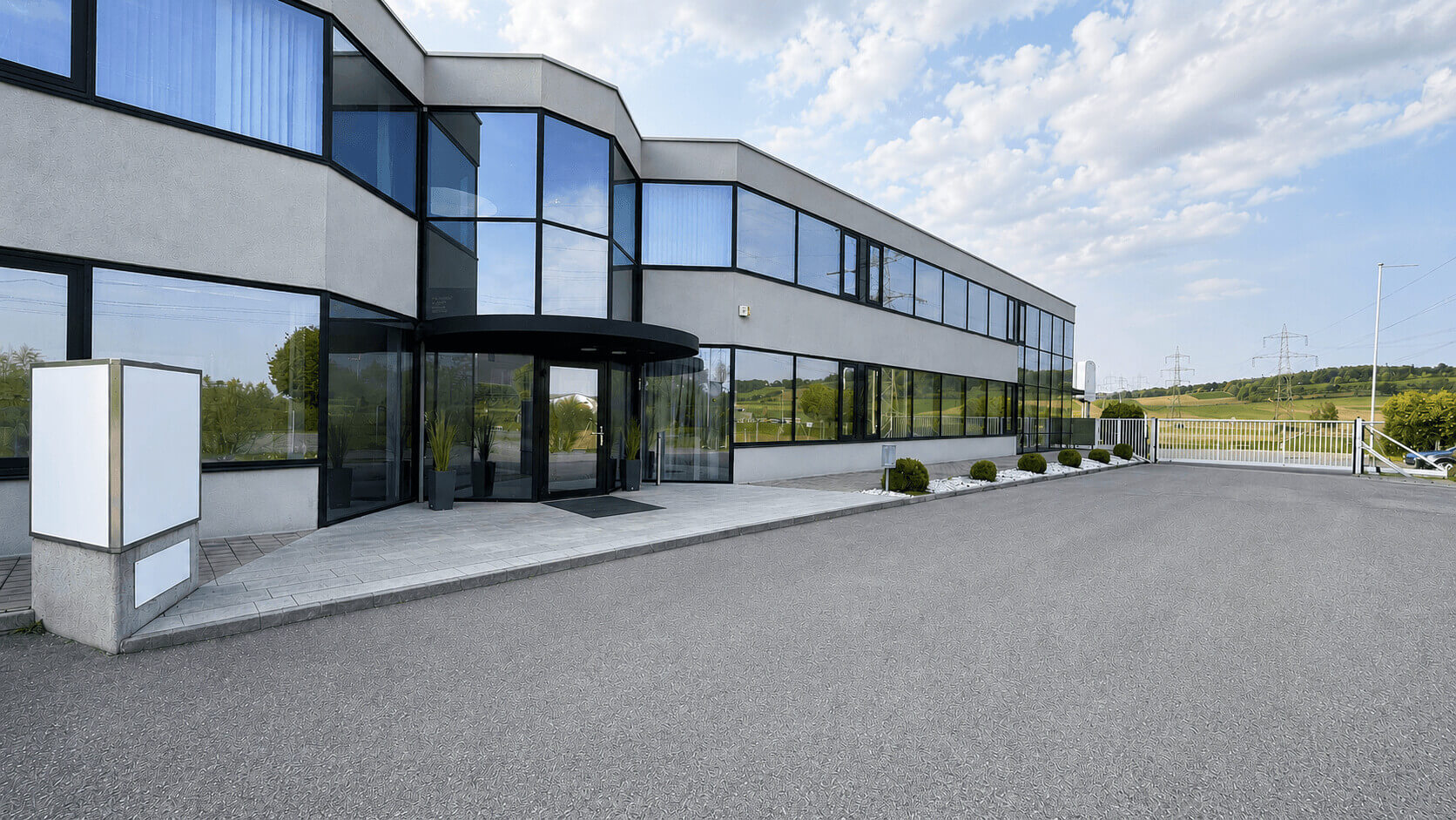 Commercial property for sale in Loosdorf: 4,773 m² of total usable floor space on a 9,580 m² plot