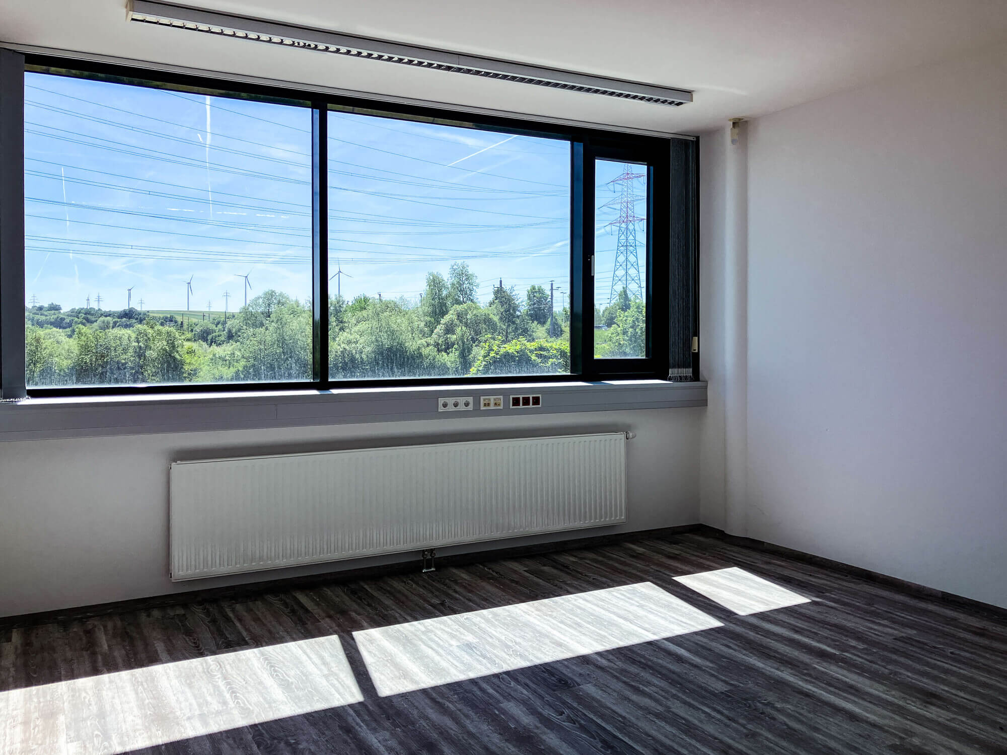 Commercial property for sale in Loosdorf: 4,773 m² of total usable floor space on a 9,580 m² plot