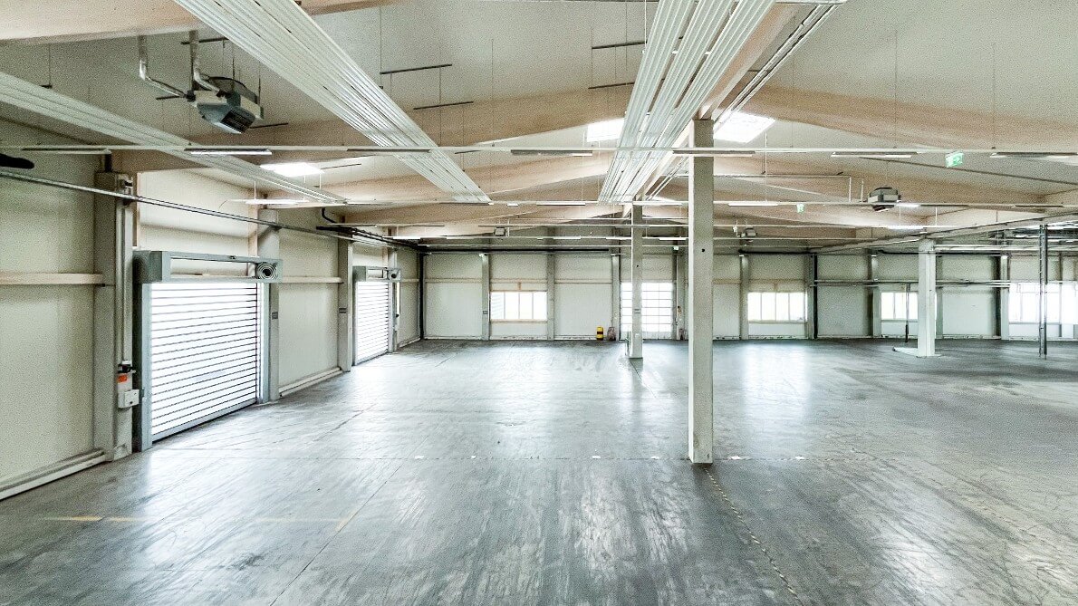 Commercial property for sale in Loosdorf: 4,773 m² of total usable floor space on a 9,580 m² plot