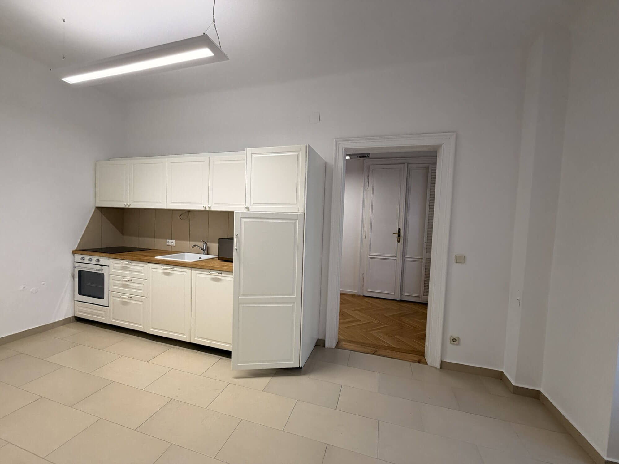 Hochwertiges Altbaubüro in zentraler Lage