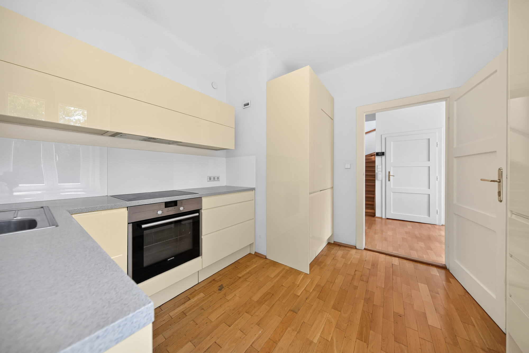 Family Villa Close to Schönbrunn Palace Park