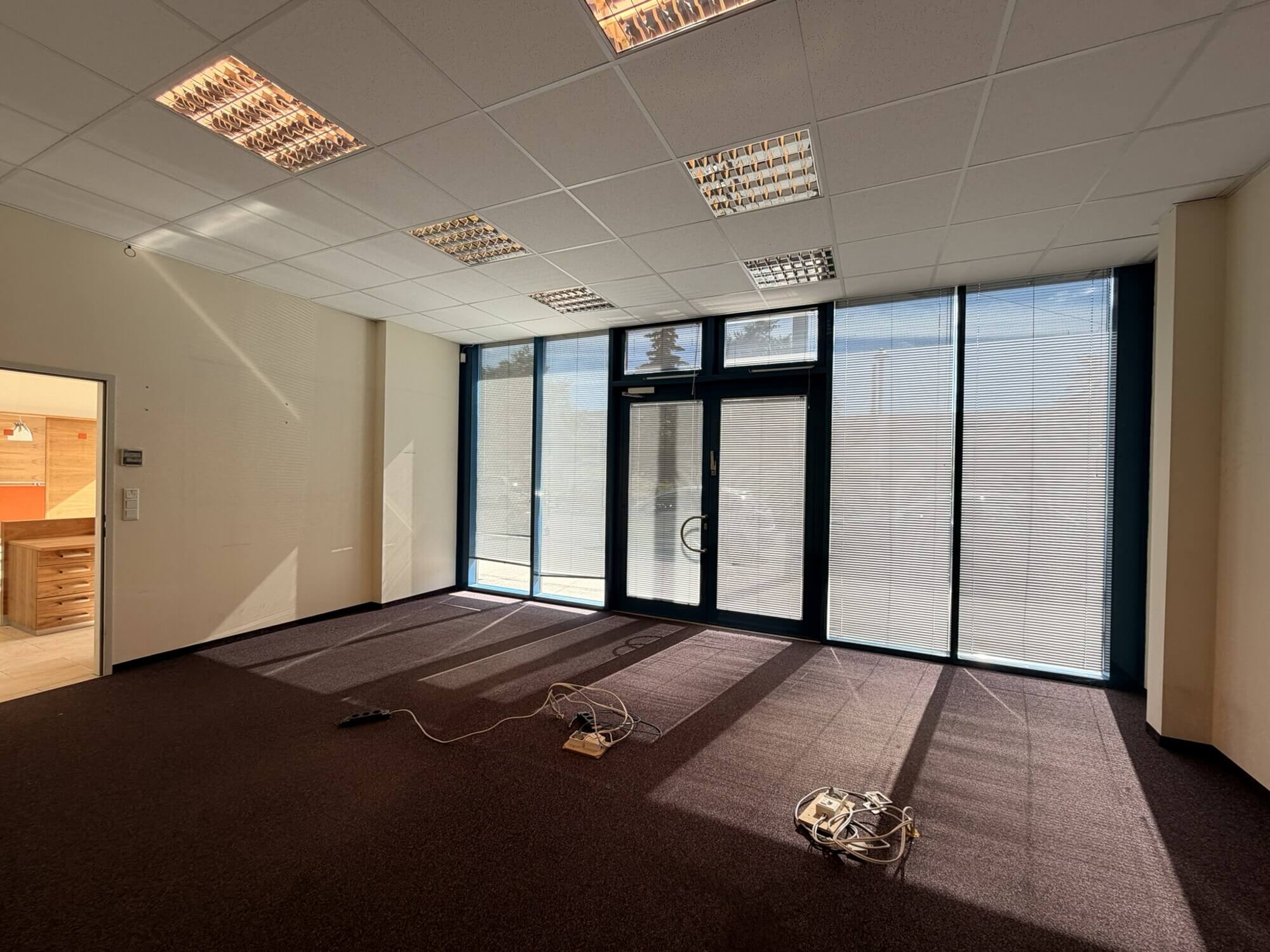 Repräsentative Gewerbefläche 295m² mit großer Terrasse in Frequenzlage