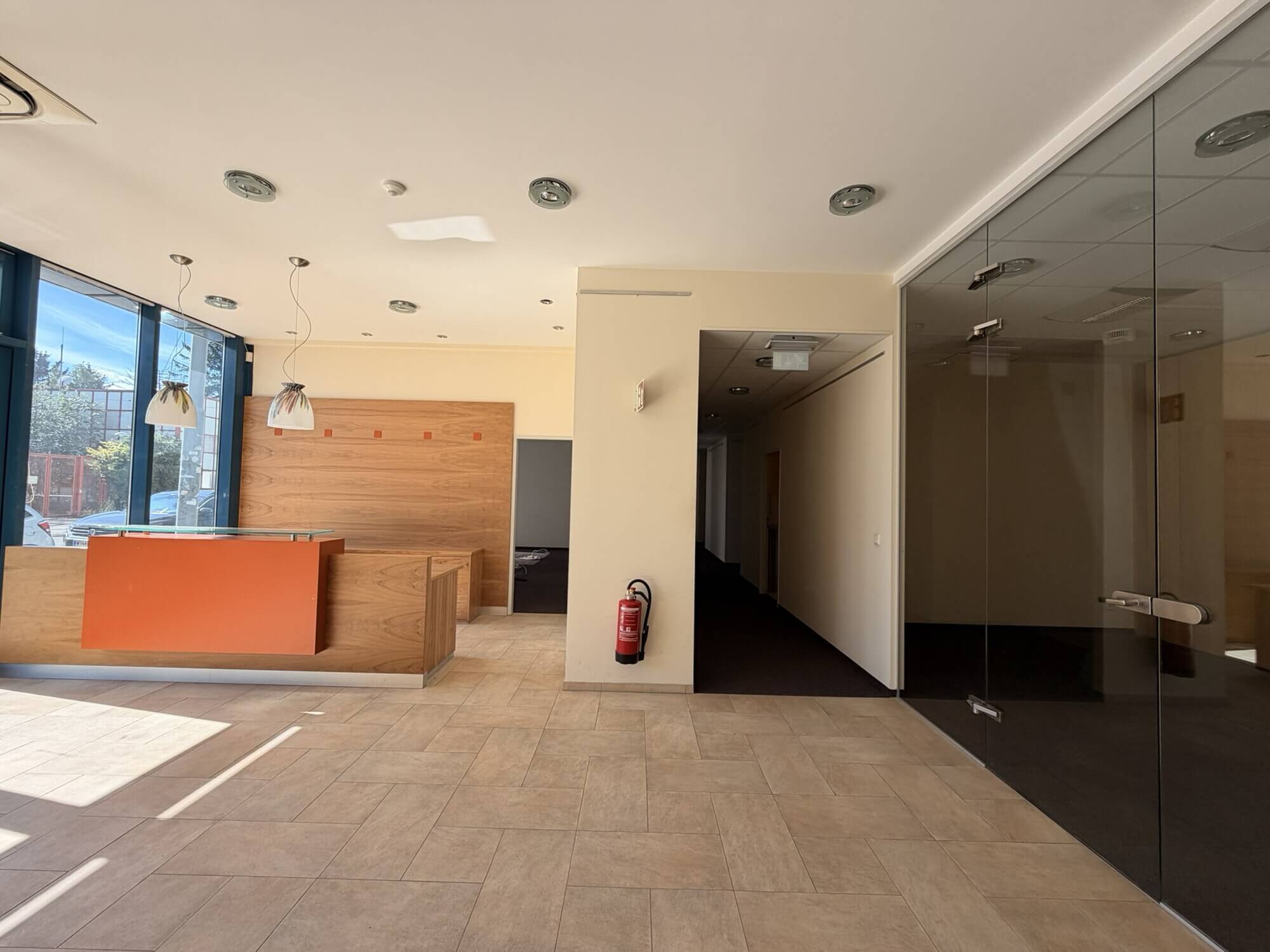 Repräsentative Gewerbefläche 295m² mit großer Terrasse in Frequenzlage