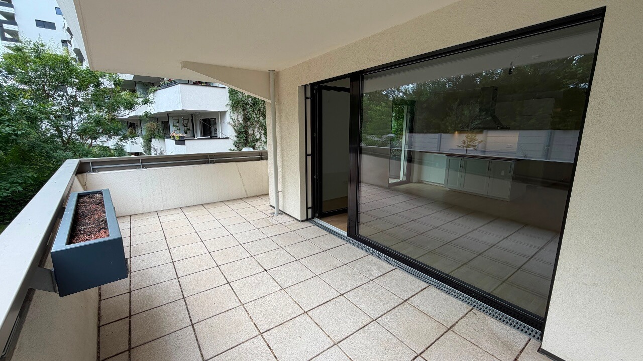 Peaceful green setting with direct views of Otto Benesch Park
