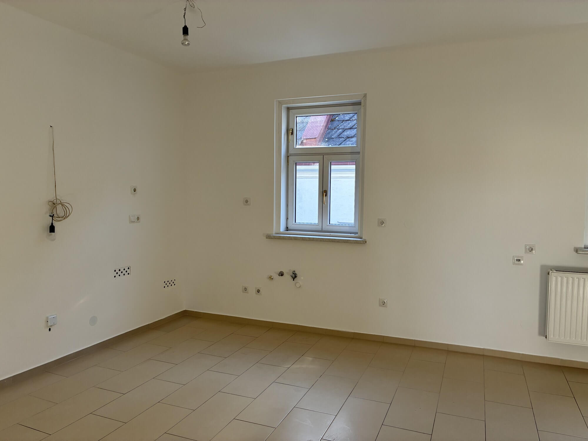 Spacious 4-Room Period Apartment in Vienna's 18th District – Ideal for Shared Living