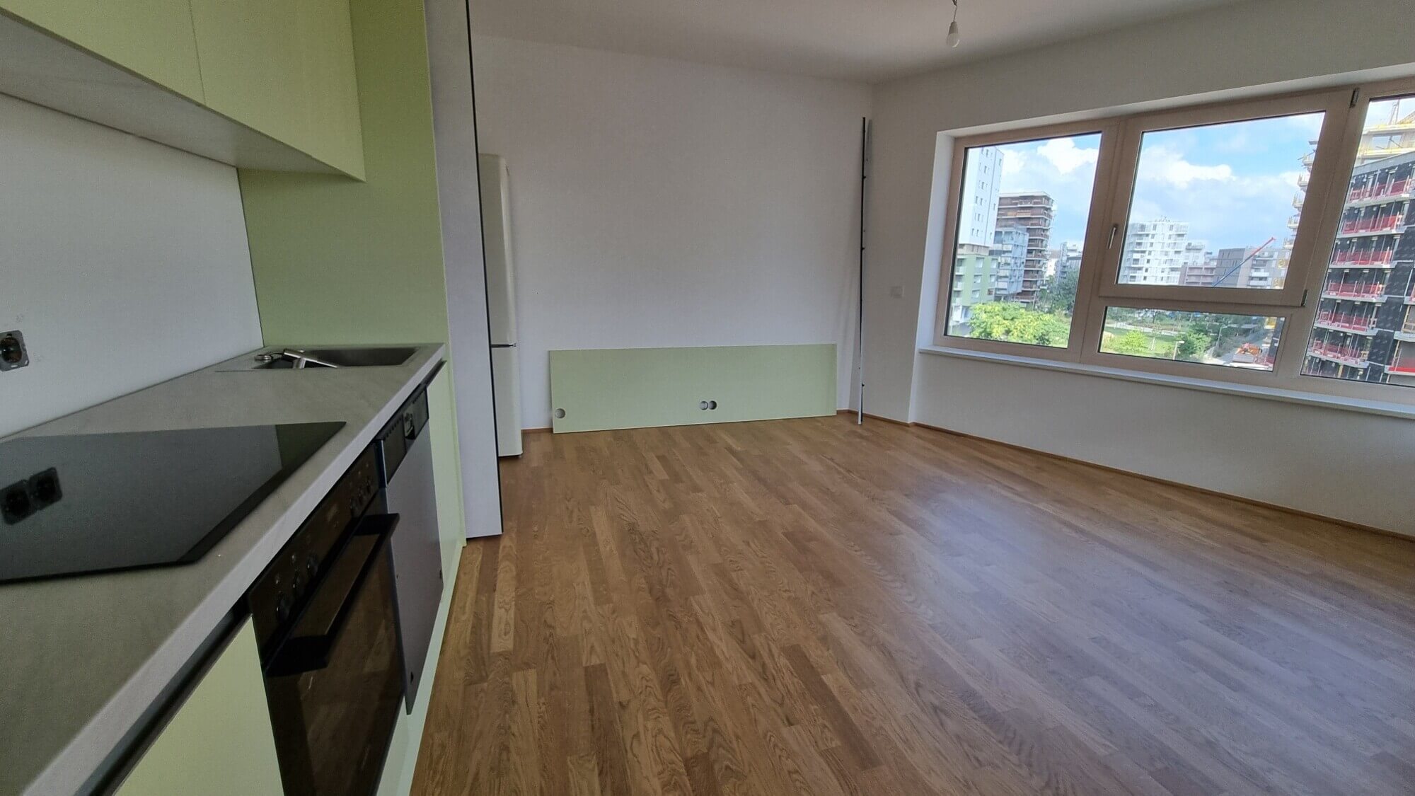 First occupancy in the Village, 1-bedroom apartment with balcony for rent