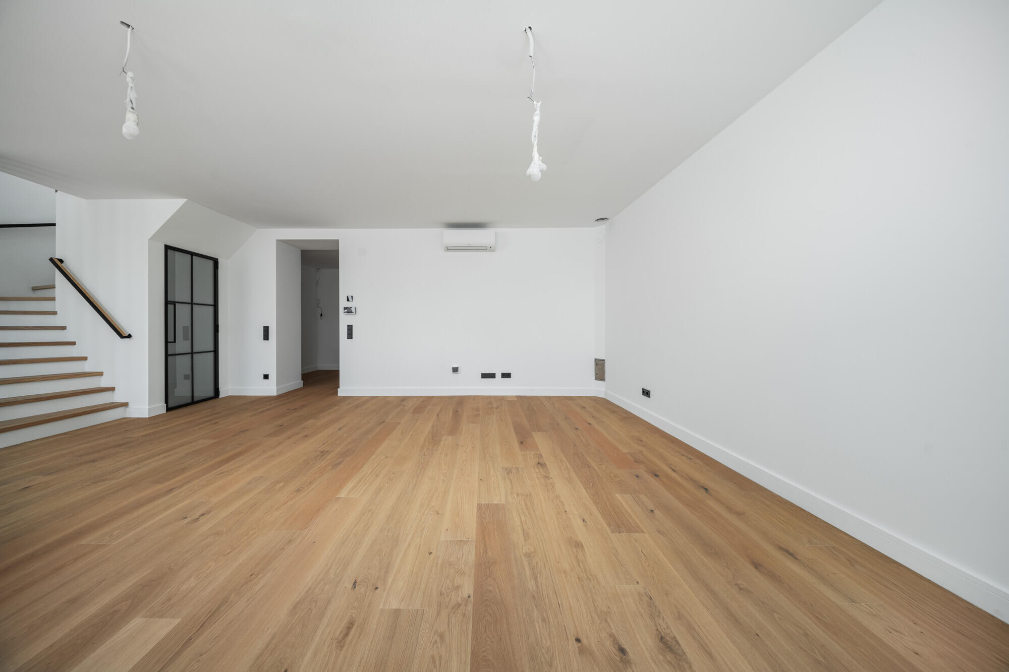 Exklusive Penthouse-Maisonette mit außergewöhnlicher Dachterrasse und Skyline View nahe Stadtpark