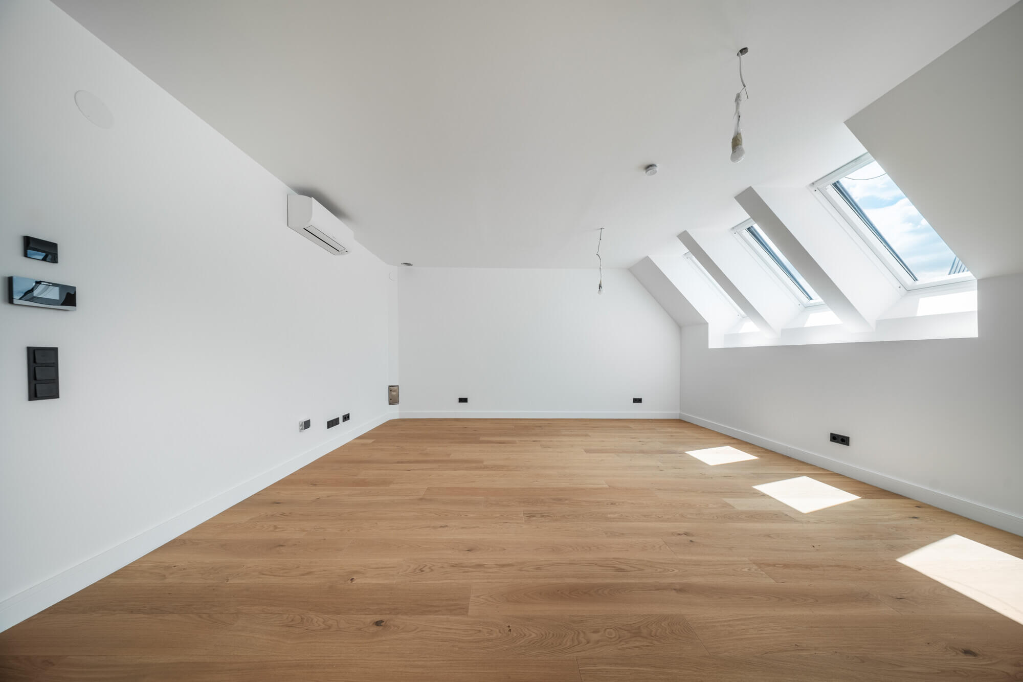 Exklusive Penthouse-Maisonette mit außergewöhnlicher Dachterrasse und Skyline View nahe Stadtpark