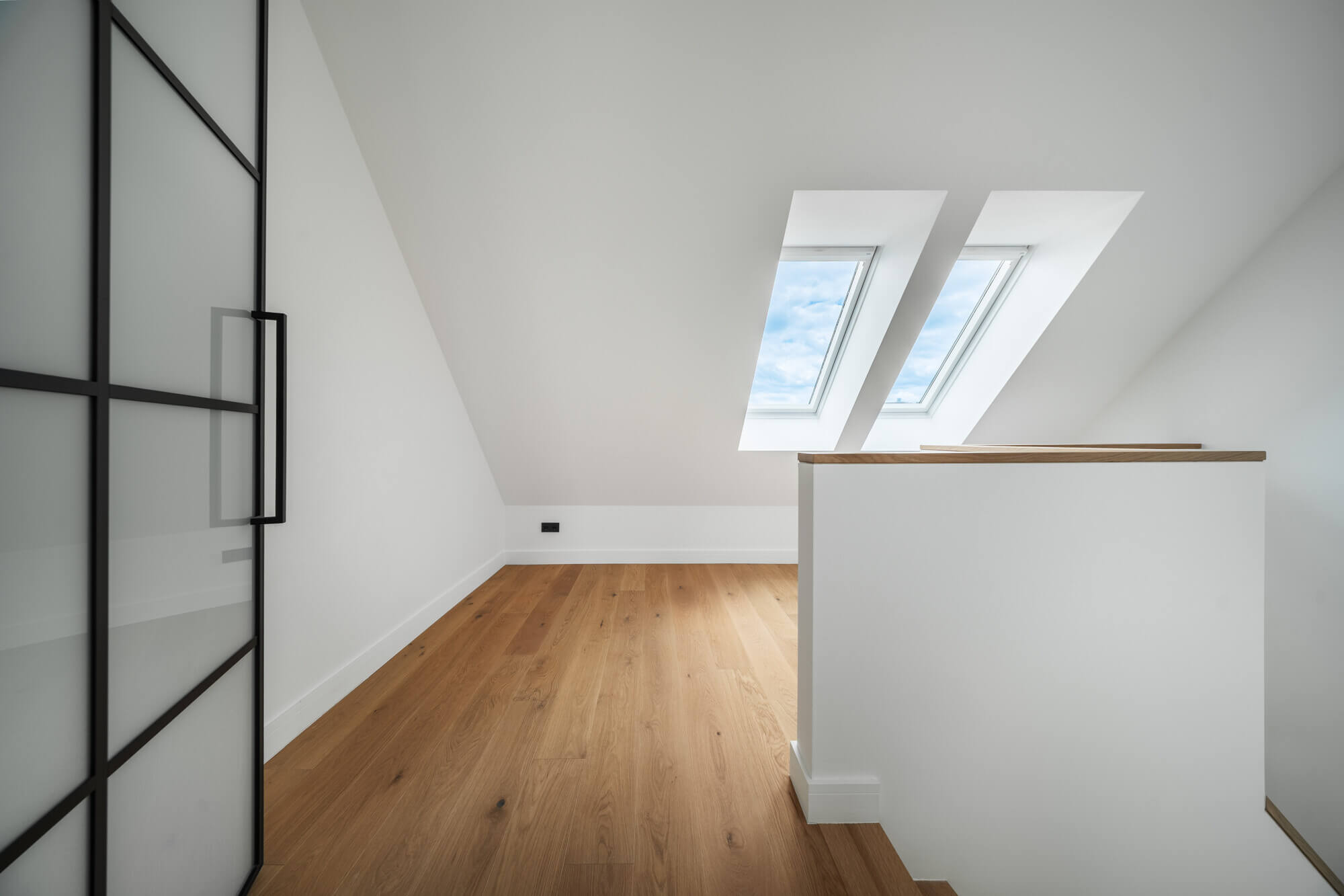 Exklusive Penthouse-Maisonette mit außergewöhnlicher Dachterrasse und Skyline View nahe Stadtpark